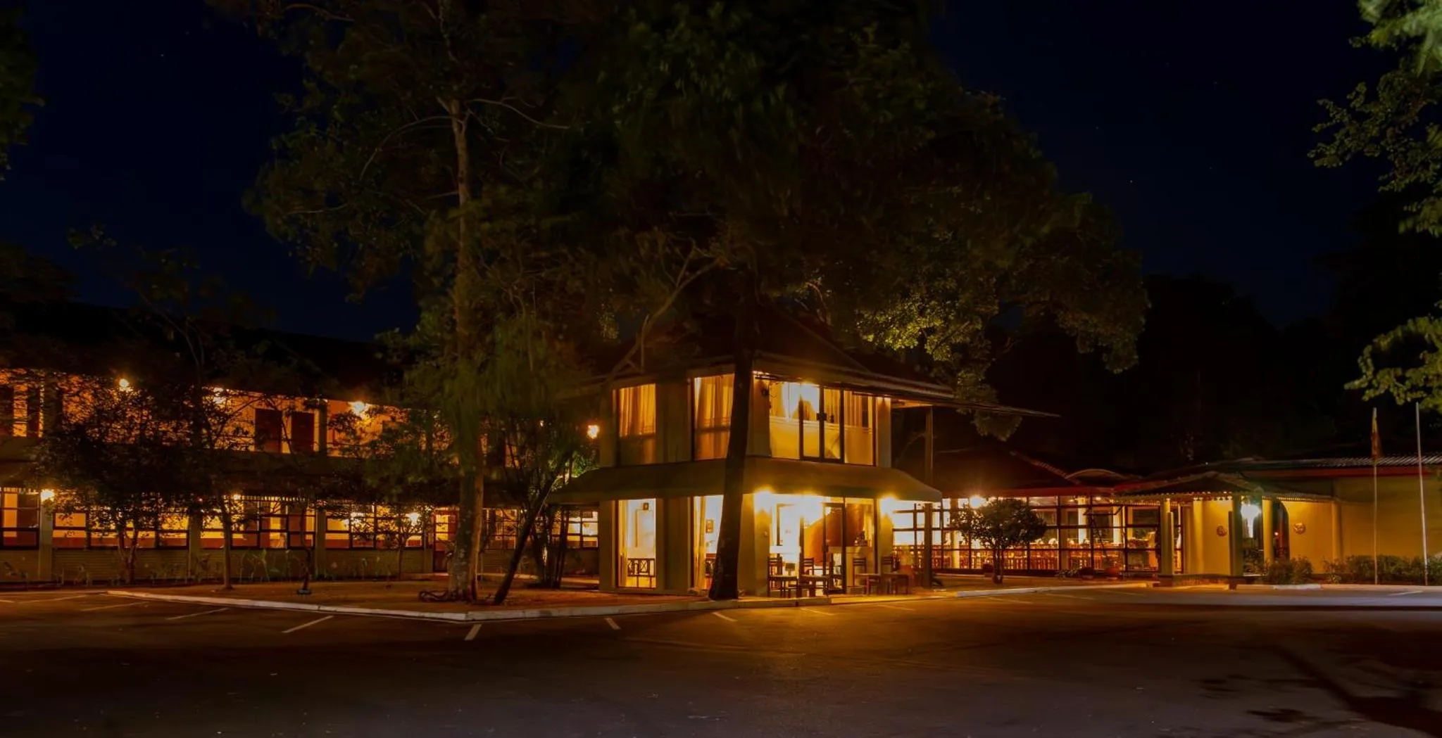 Property building in Gimanhala Hotel