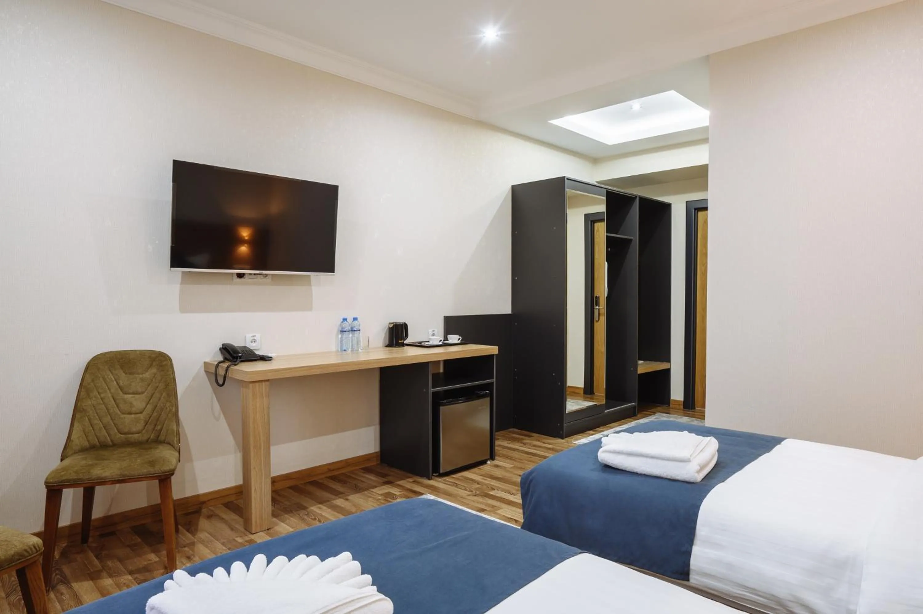 TV and multimedia, Bed in Sofiya Tashkent Hotel