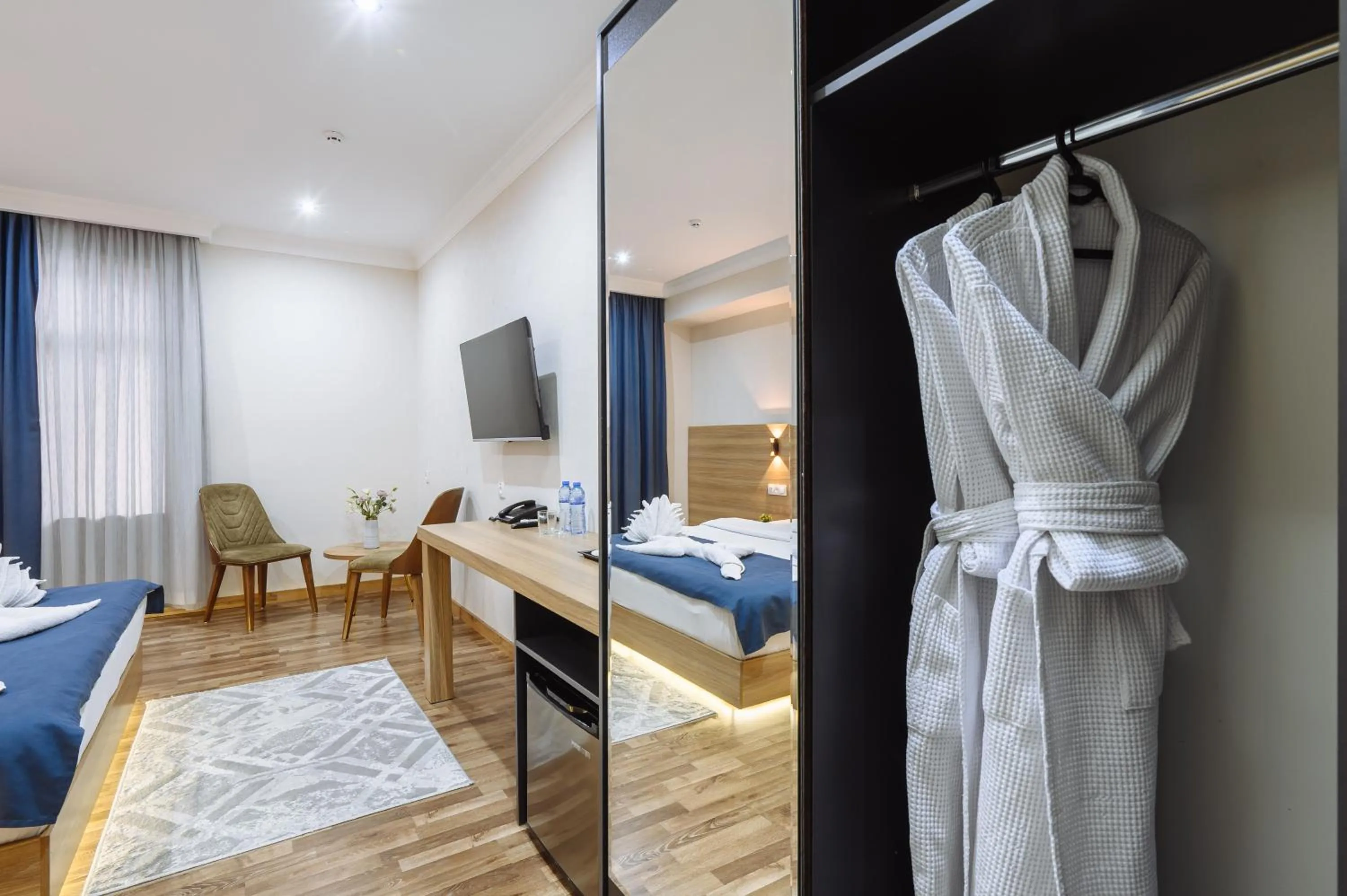 wardrobe, Bed in Sofiya Tashkent Hotel