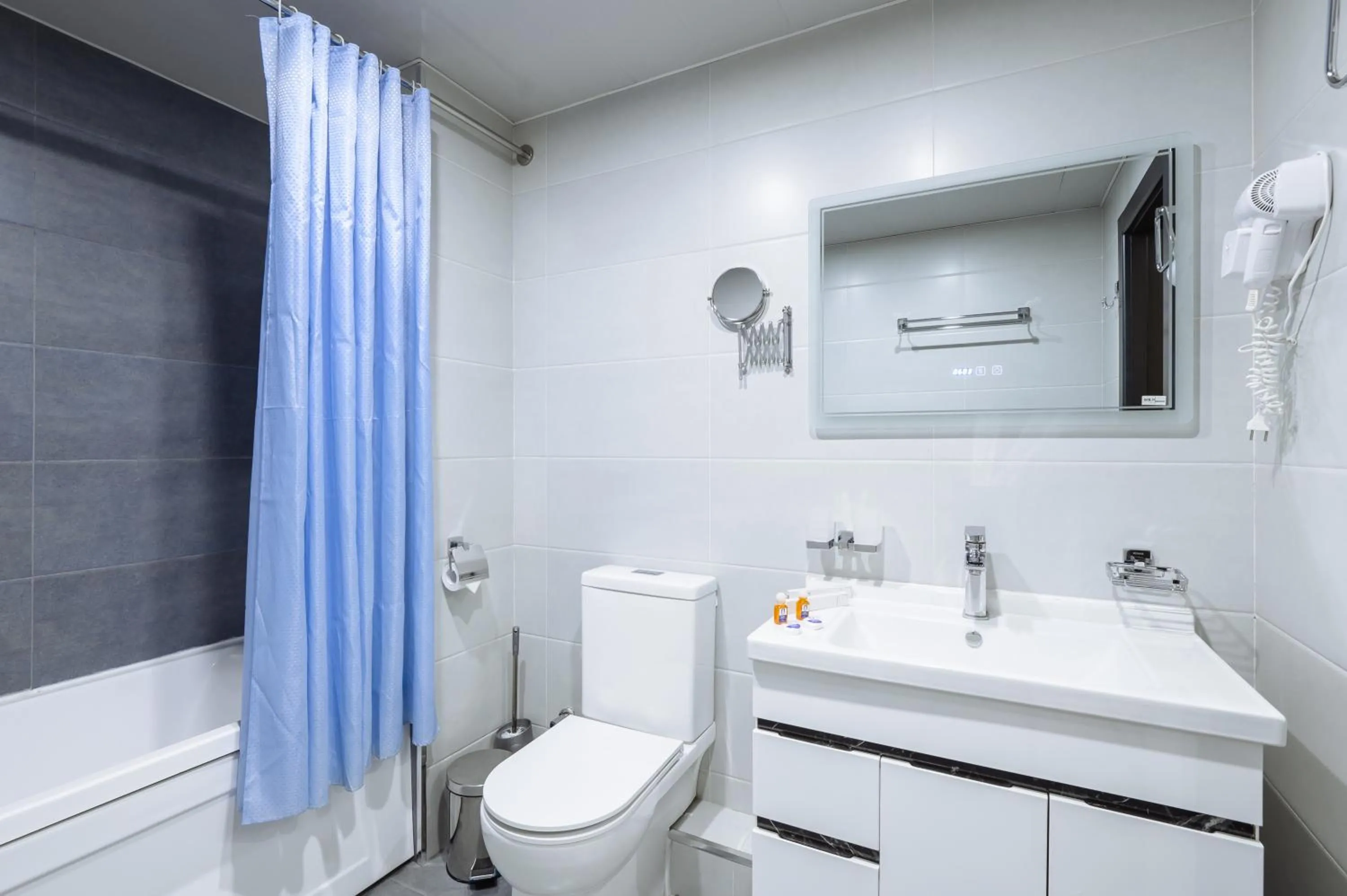 Toilet in Sofiya Tashkent Hotel