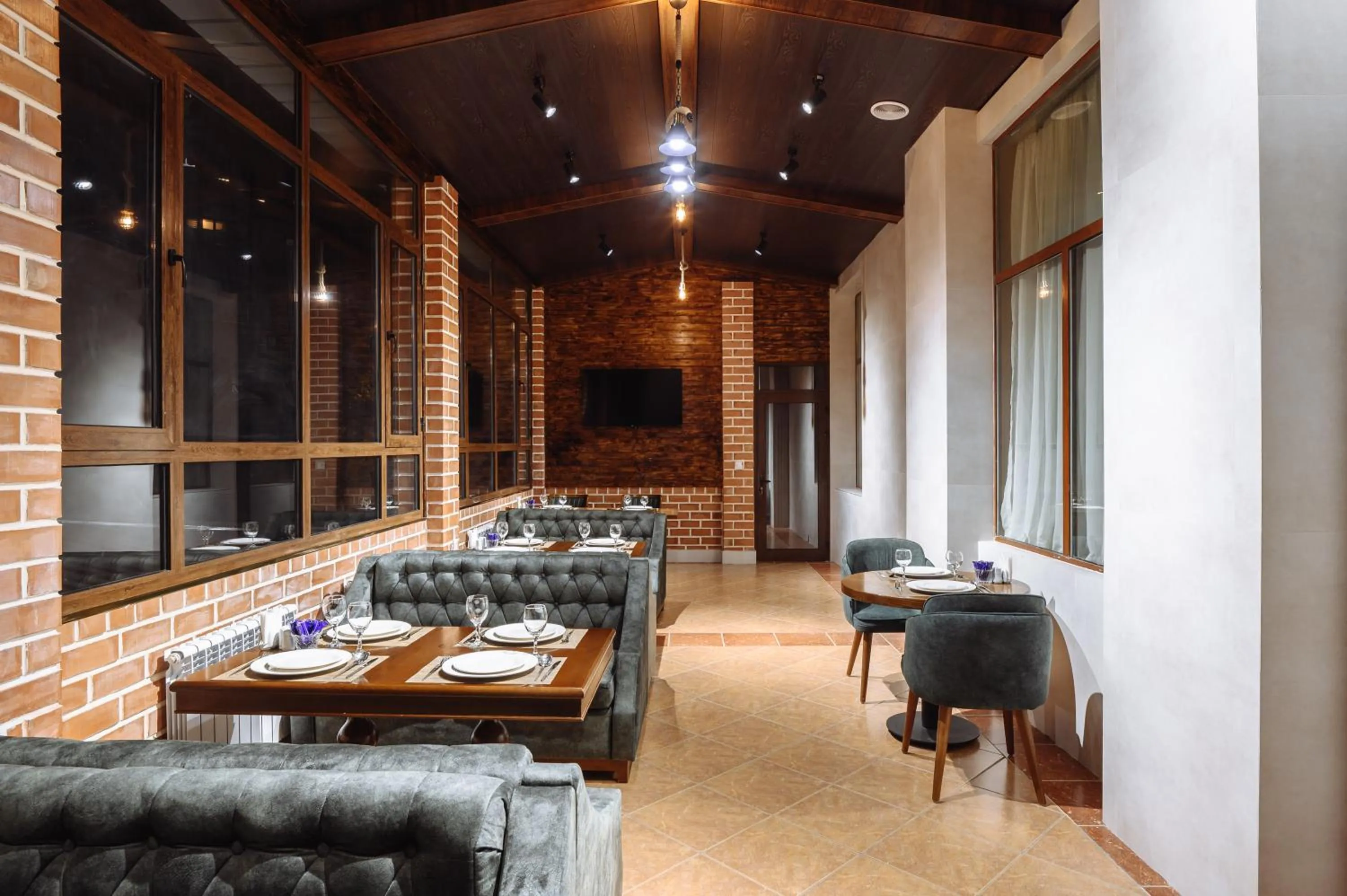 Restaurant/places to eat in Sofiya Tashkent Hotel