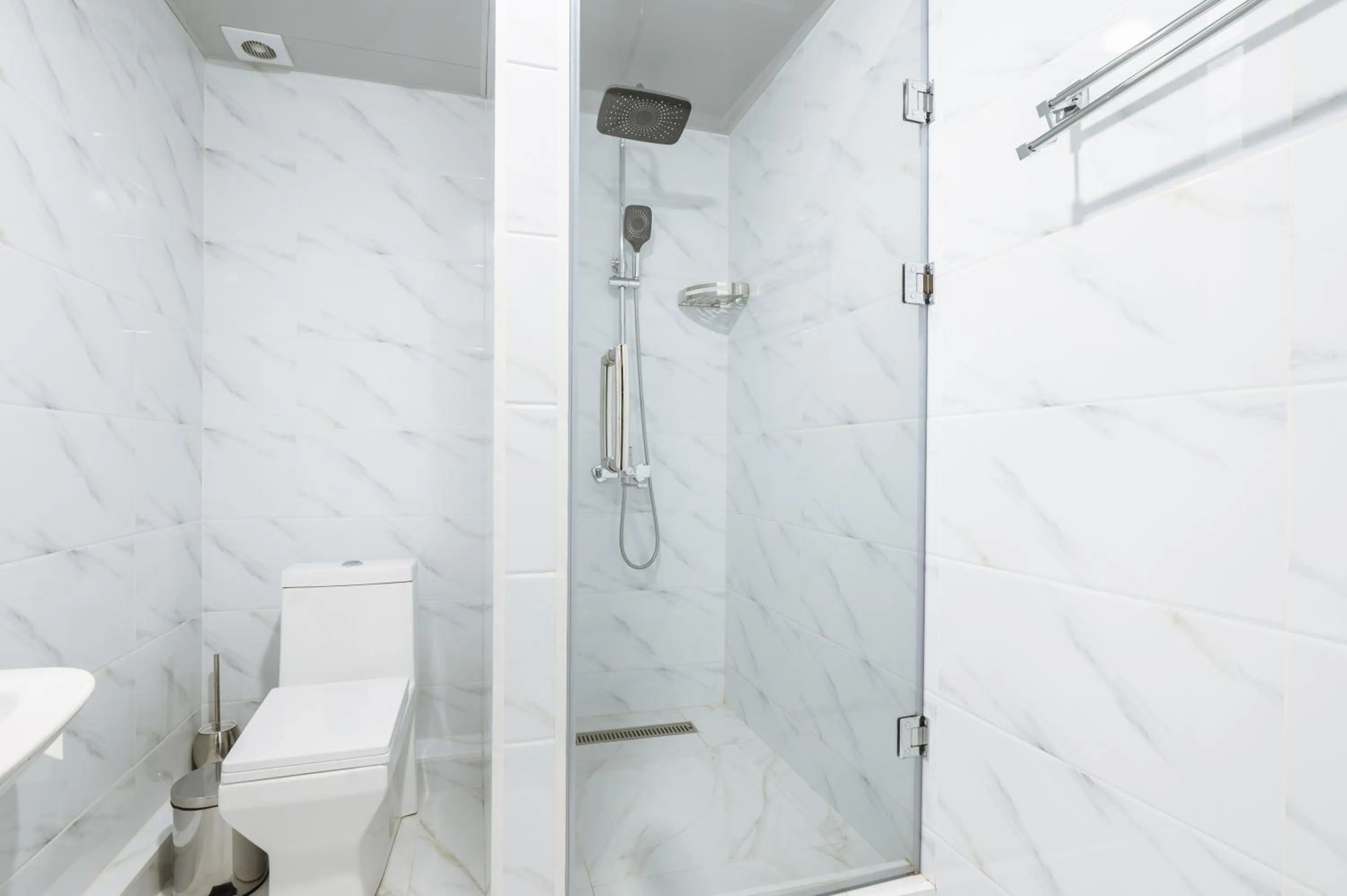 Shower in Sofiya Tashkent Hotel