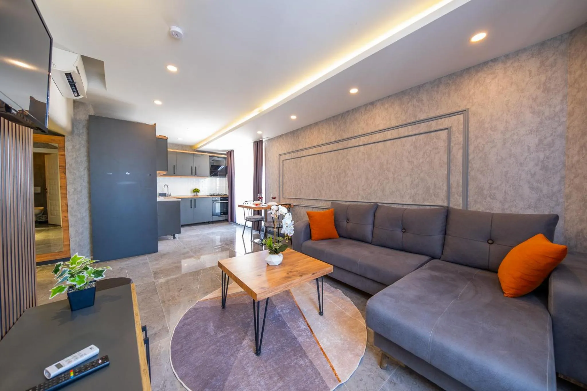 TV and multimedia in Mrt Suites Lara