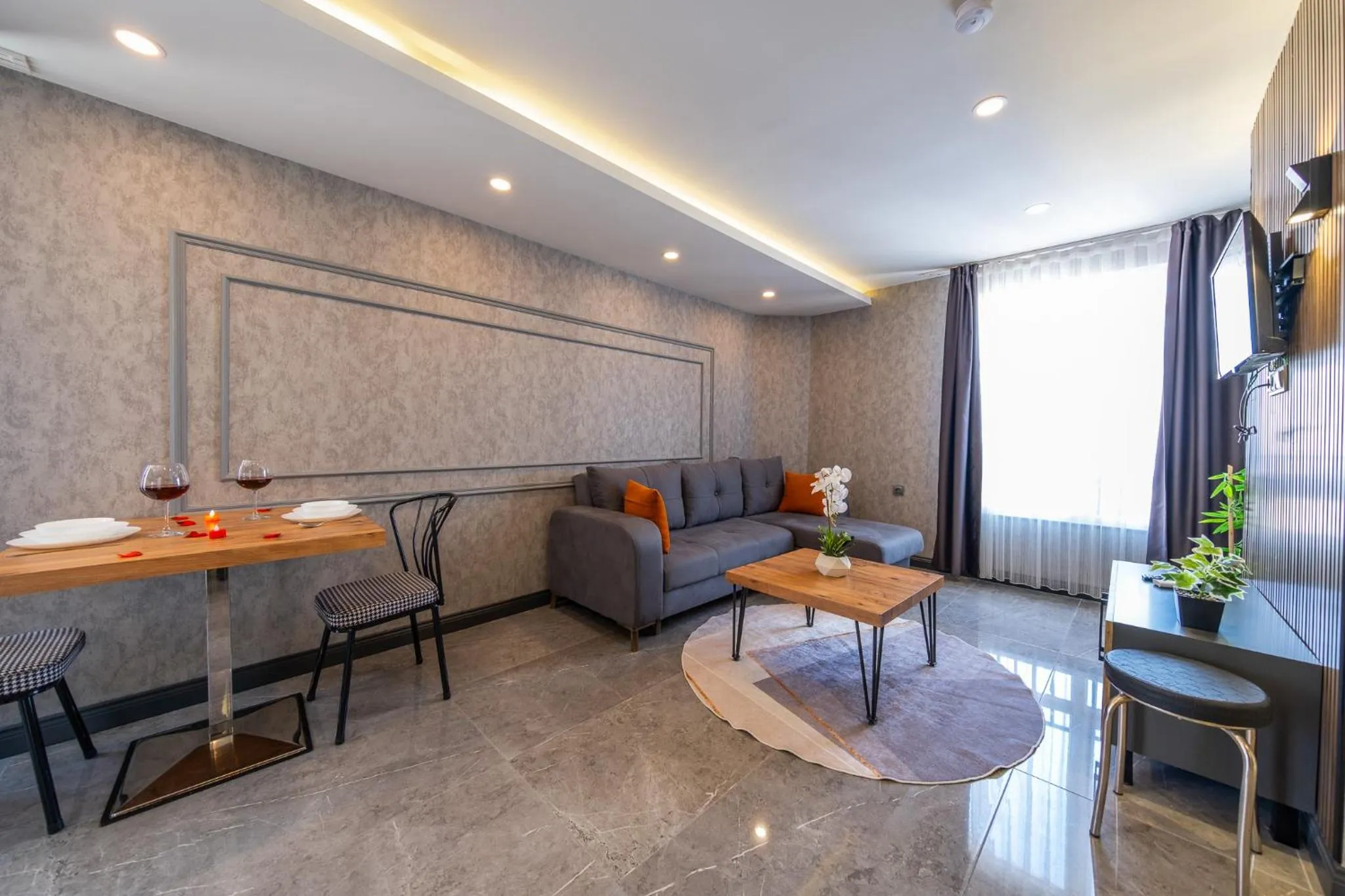 Living room in Mrt Suites Lara