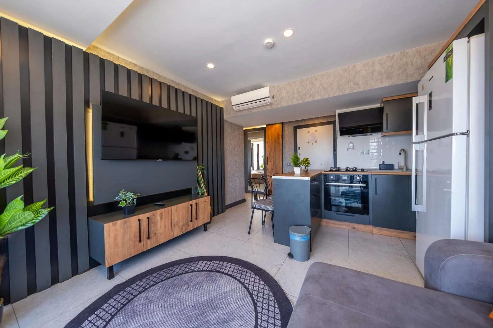 Living room in Mrt Suites Lara