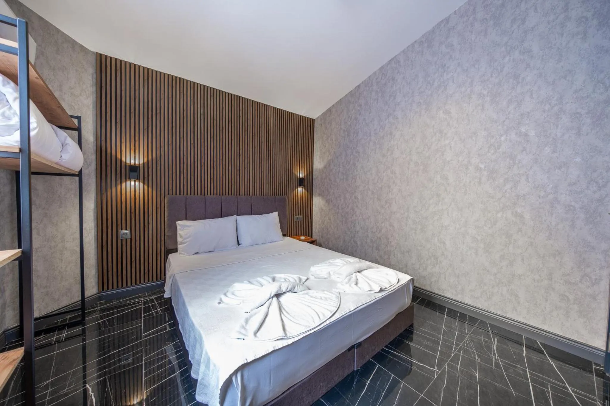 Bed in Mrt Suites Lara