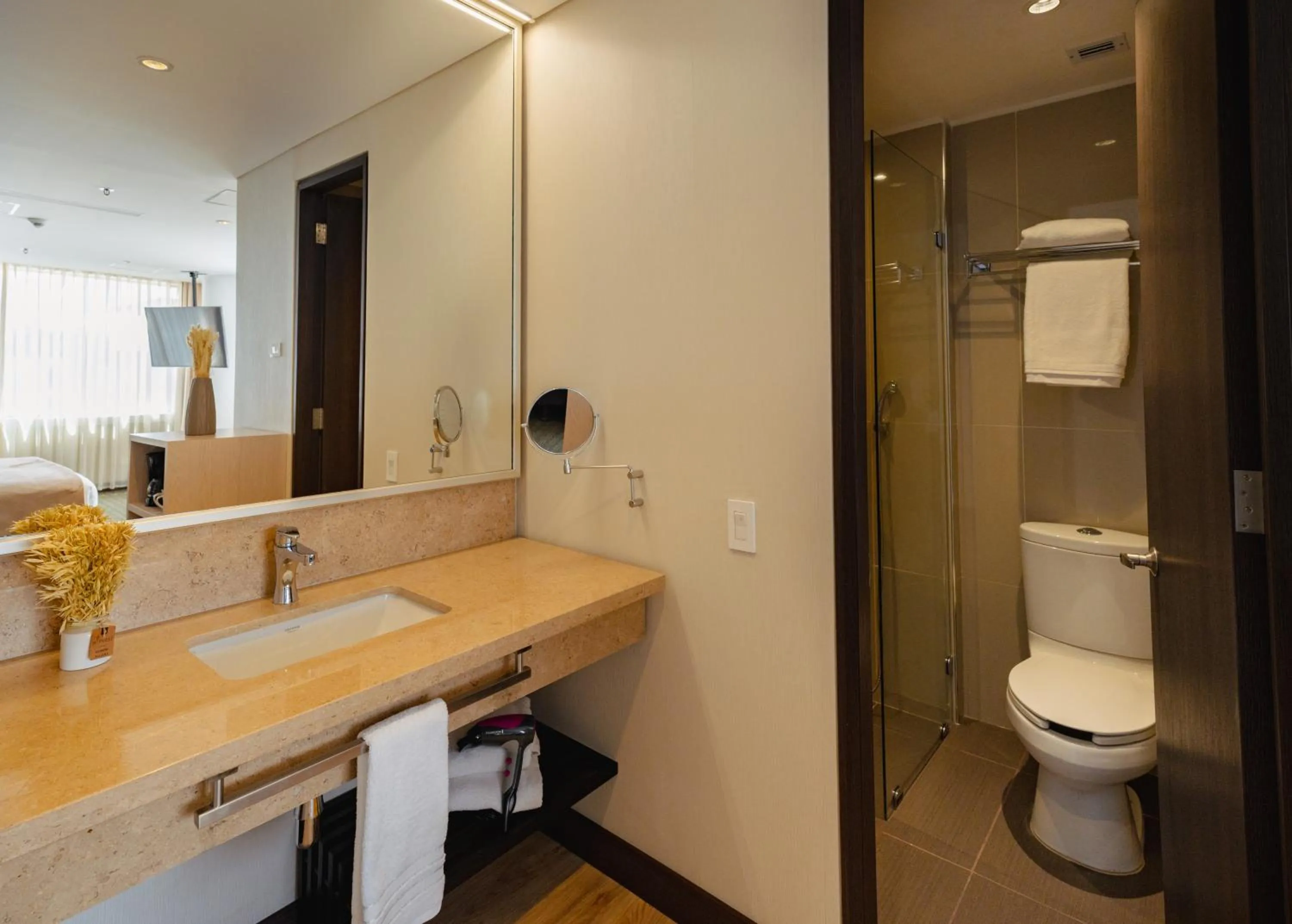 Bathroom in Liv Zona G Hotel By Sarasti