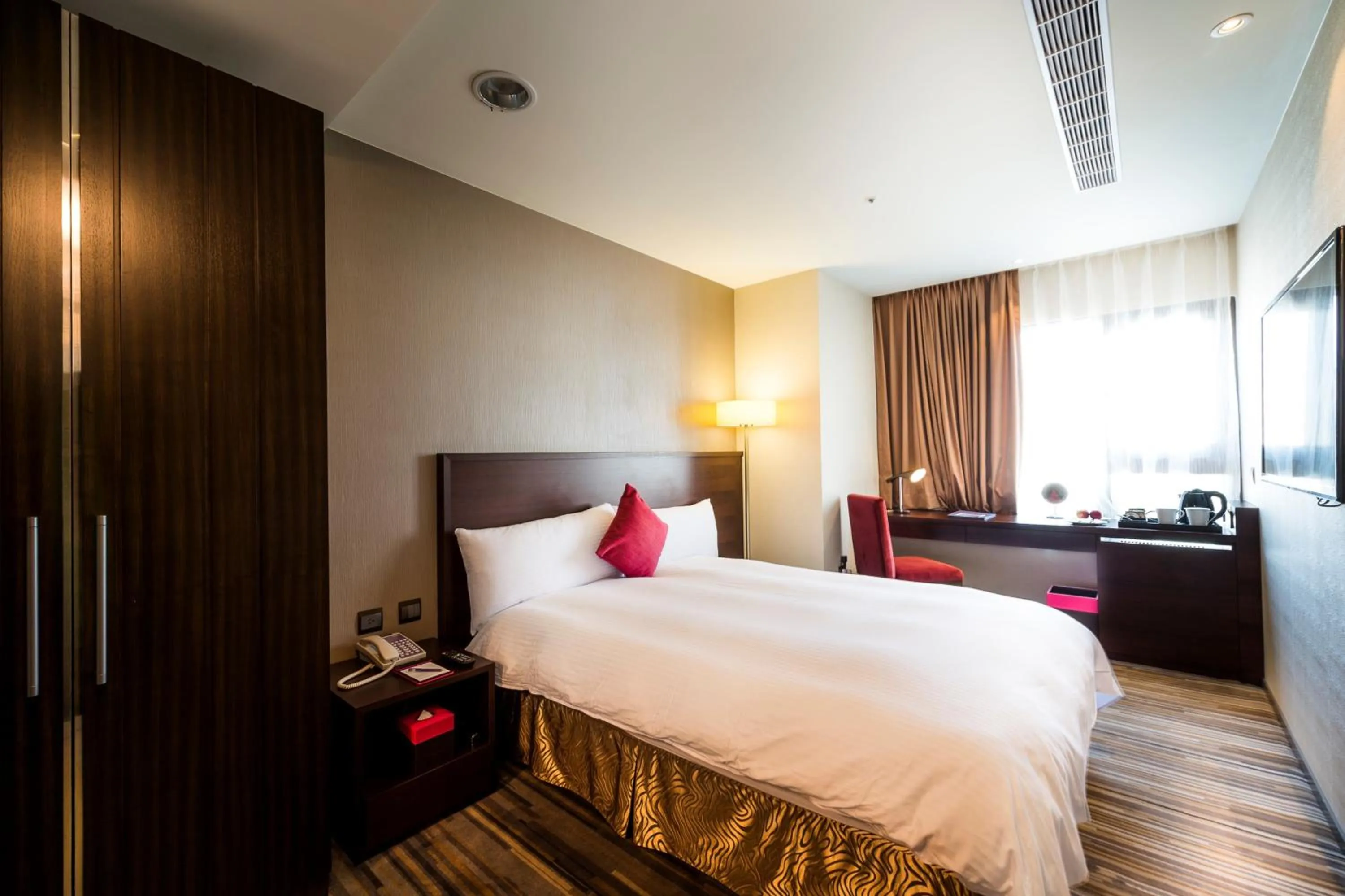 Photo of the whole room, Bed in In Sky Hotel