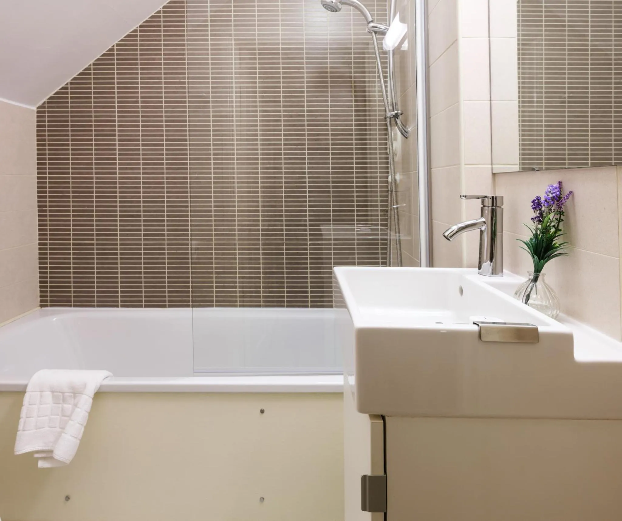 Bathroom in Ravenhill House