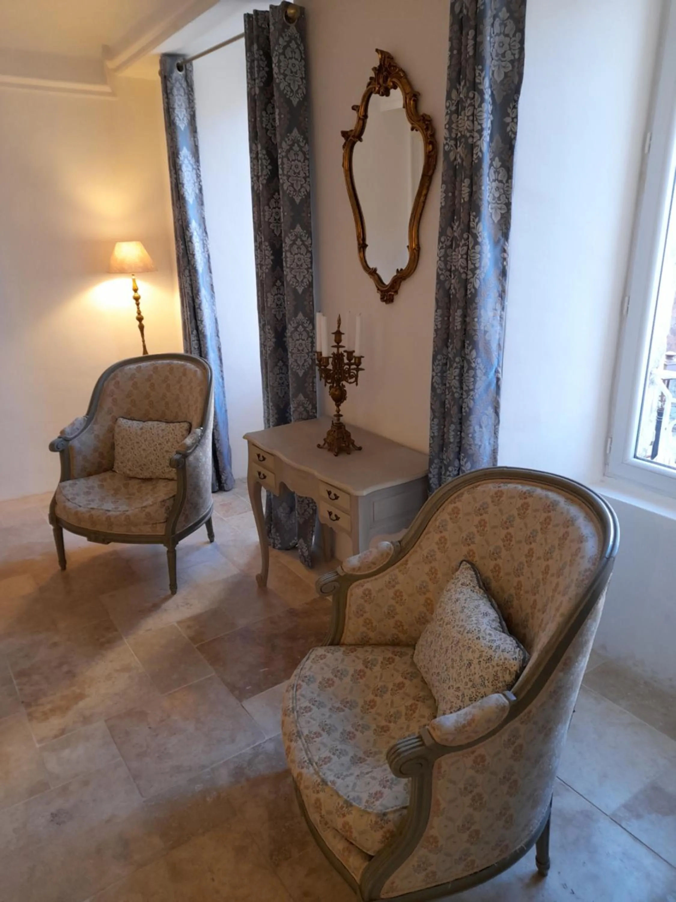 Living room in La Tour de Pezene