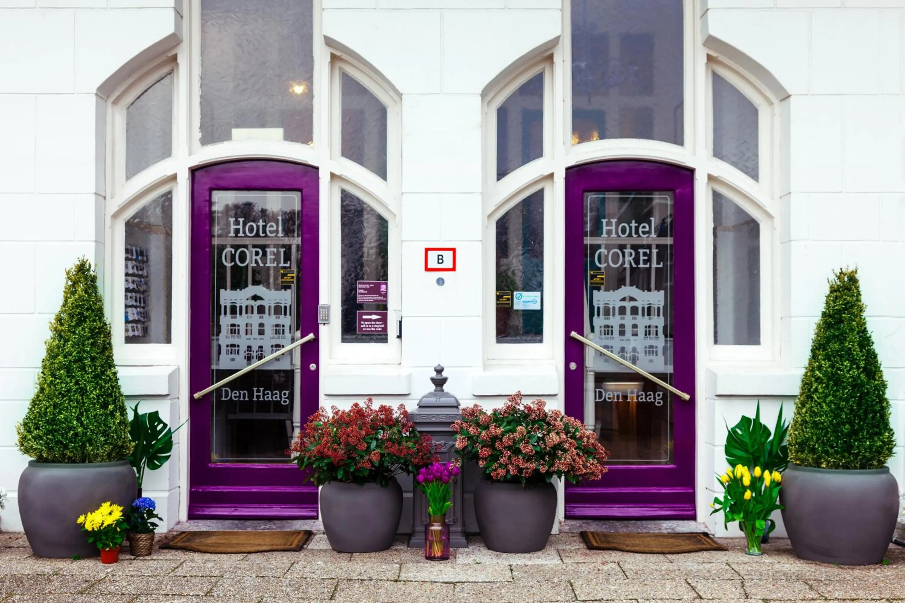 Facade/entrance in Hotel Corel