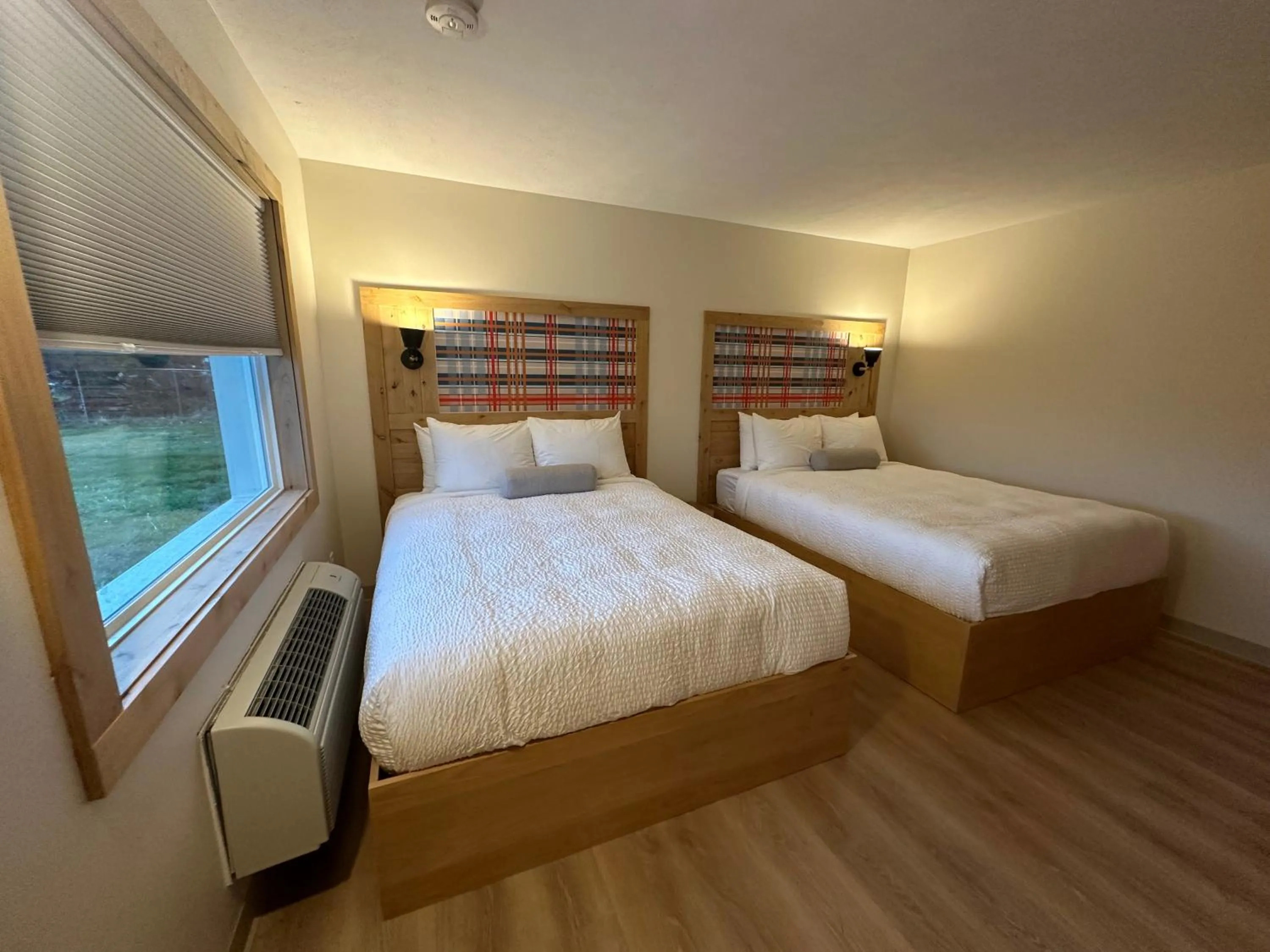 Bedroom, Bed in Explorer Rest & Recreation