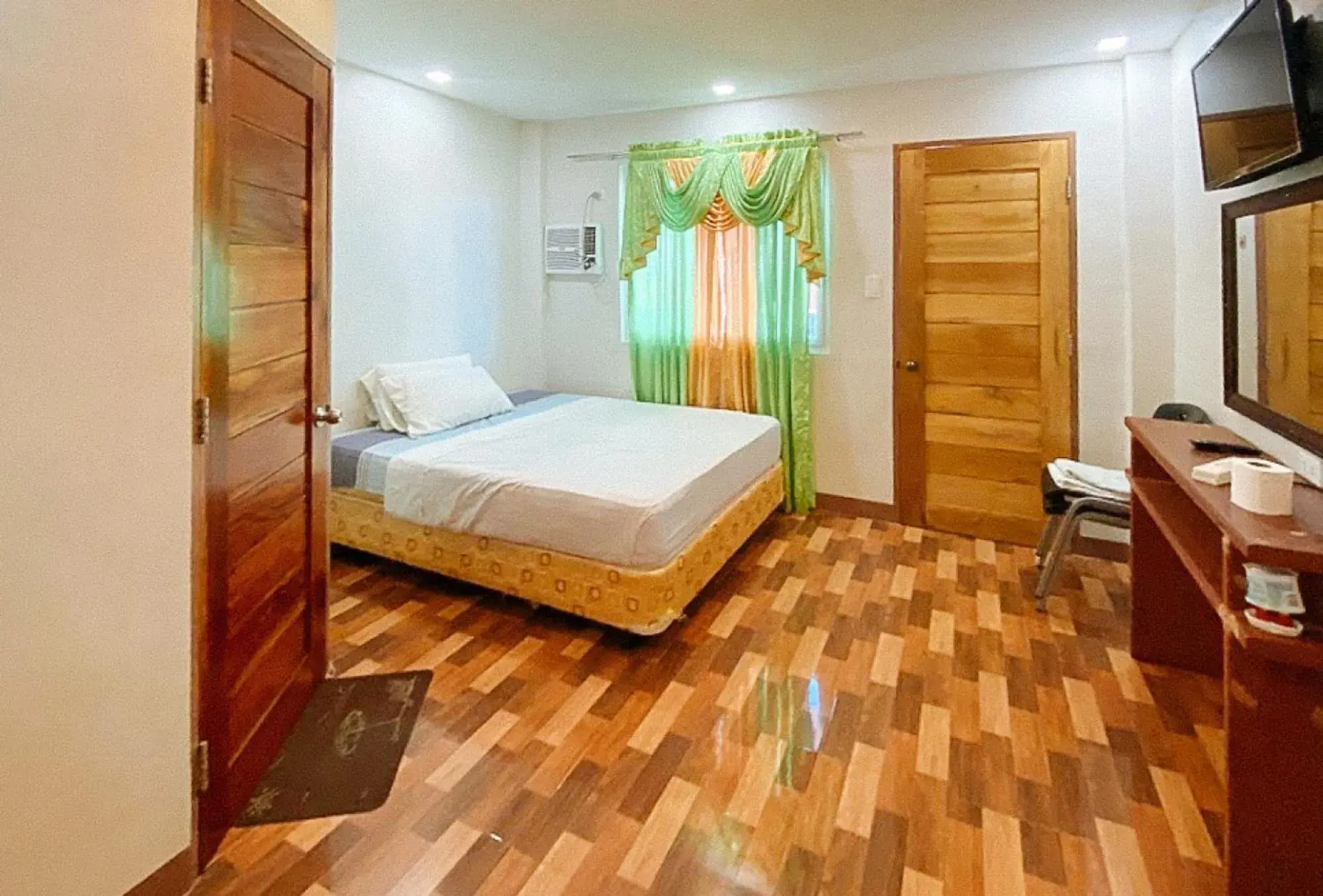 RedDoorz @ 4ks Pension House Bogo City Cebu RedDoorz @ 4ks Pension House Bogo City Cebu