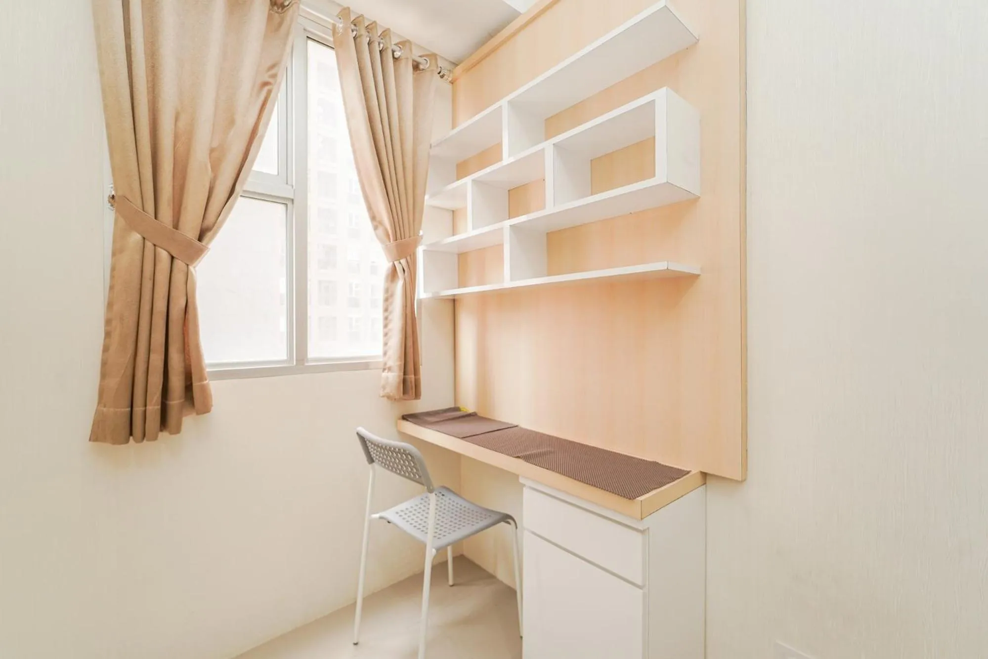 Bedroom in RedLiving Apartemen Transpark Juanda - Frams Properti Tower Jade with Netflix