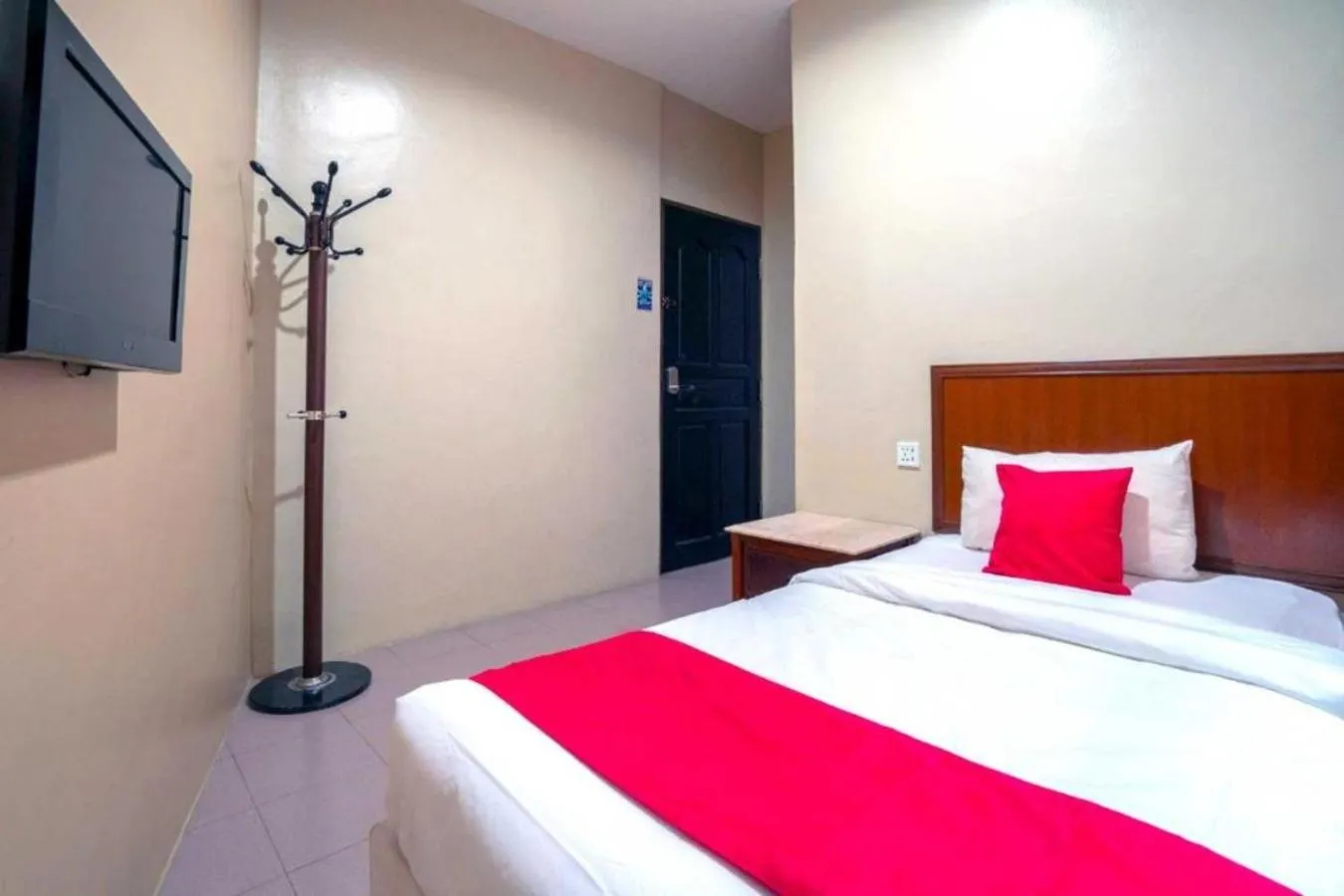 Bed in Hotel The Island