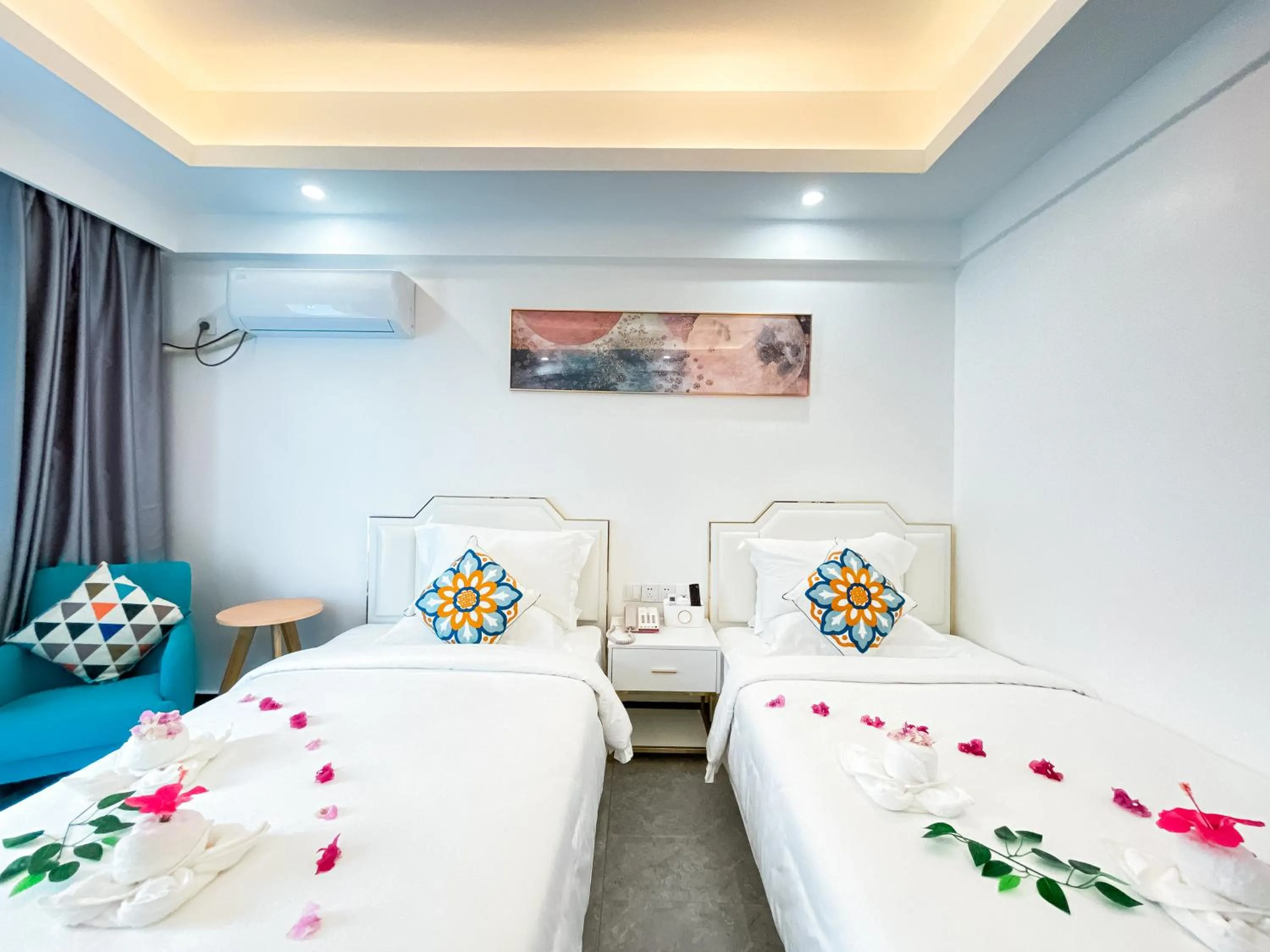 Bed in Bohol Dolphin Bay Resort