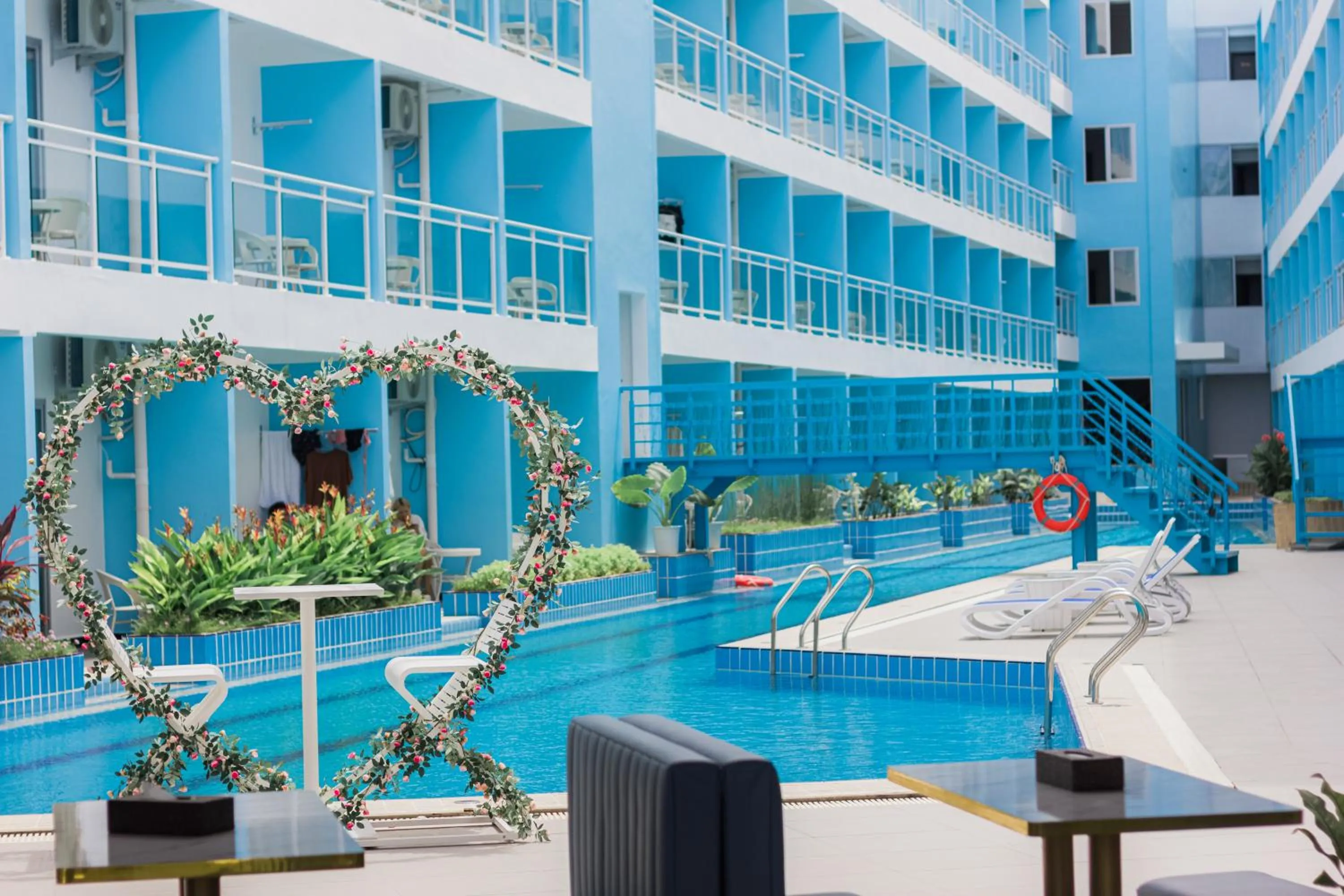 Swimming pool in Bohol Dolphin Bay Resort