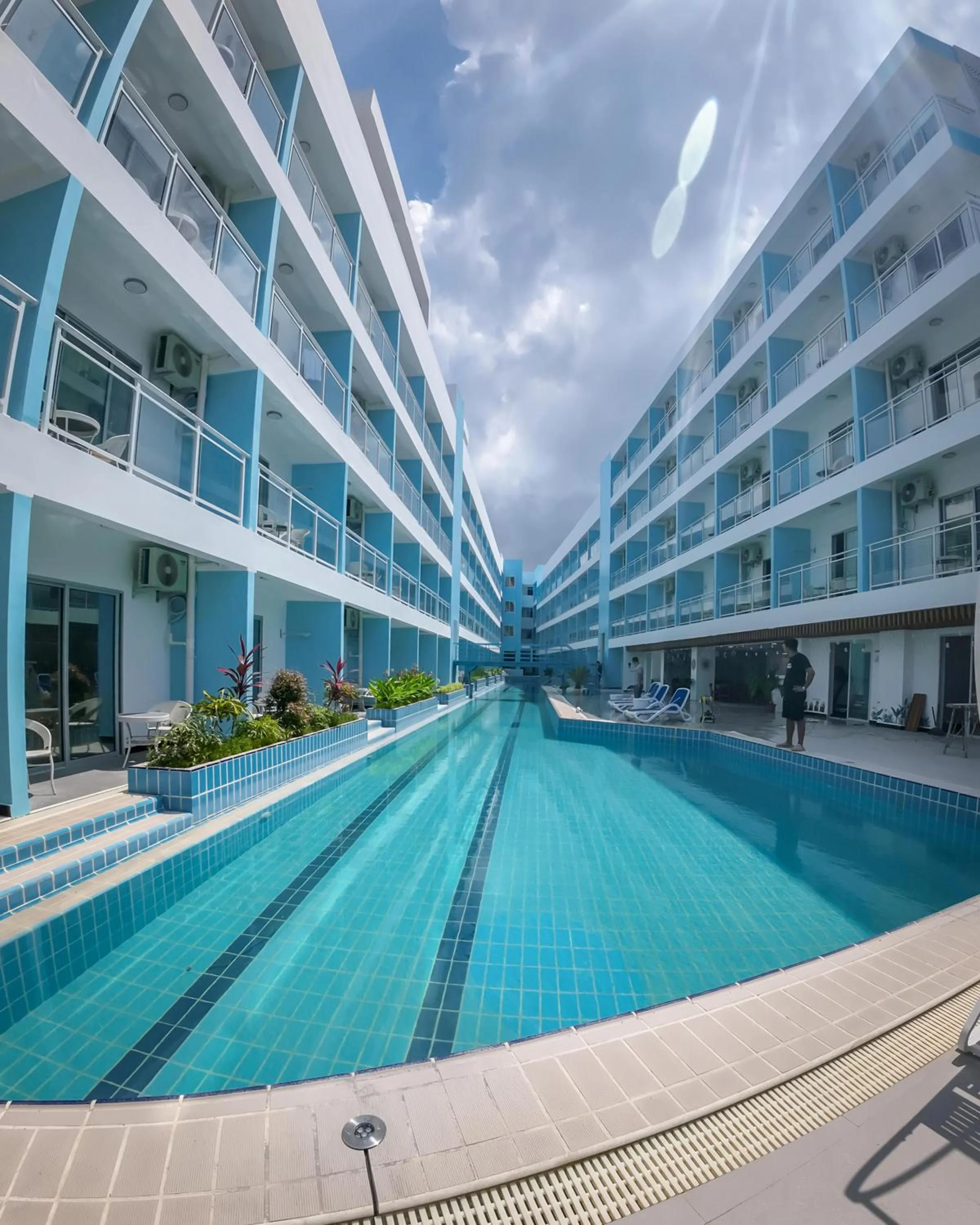 Swimming pool in Bohol Dolphin Bay Resort