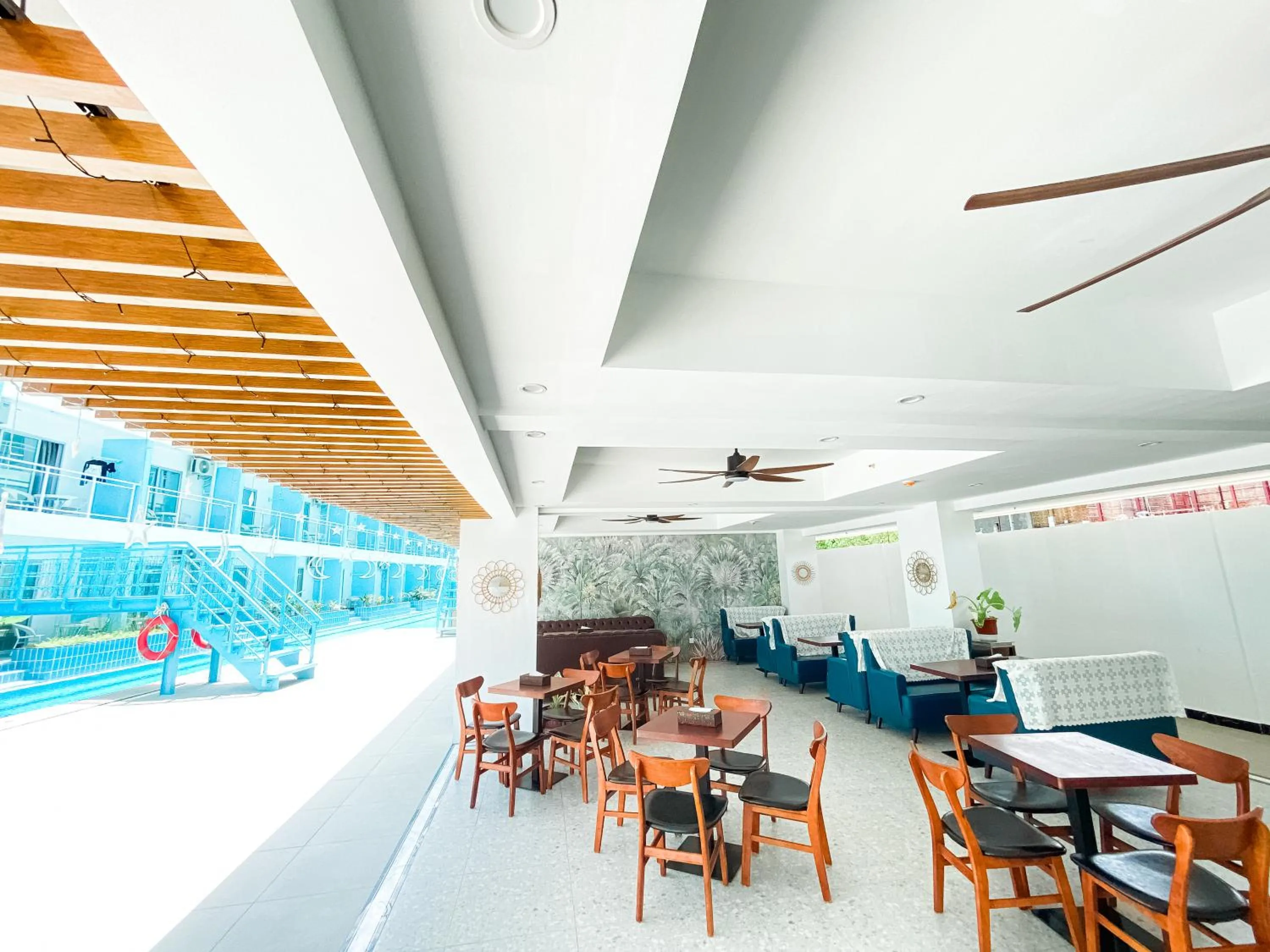 Property building in Bohol Dolphin Bay Resort