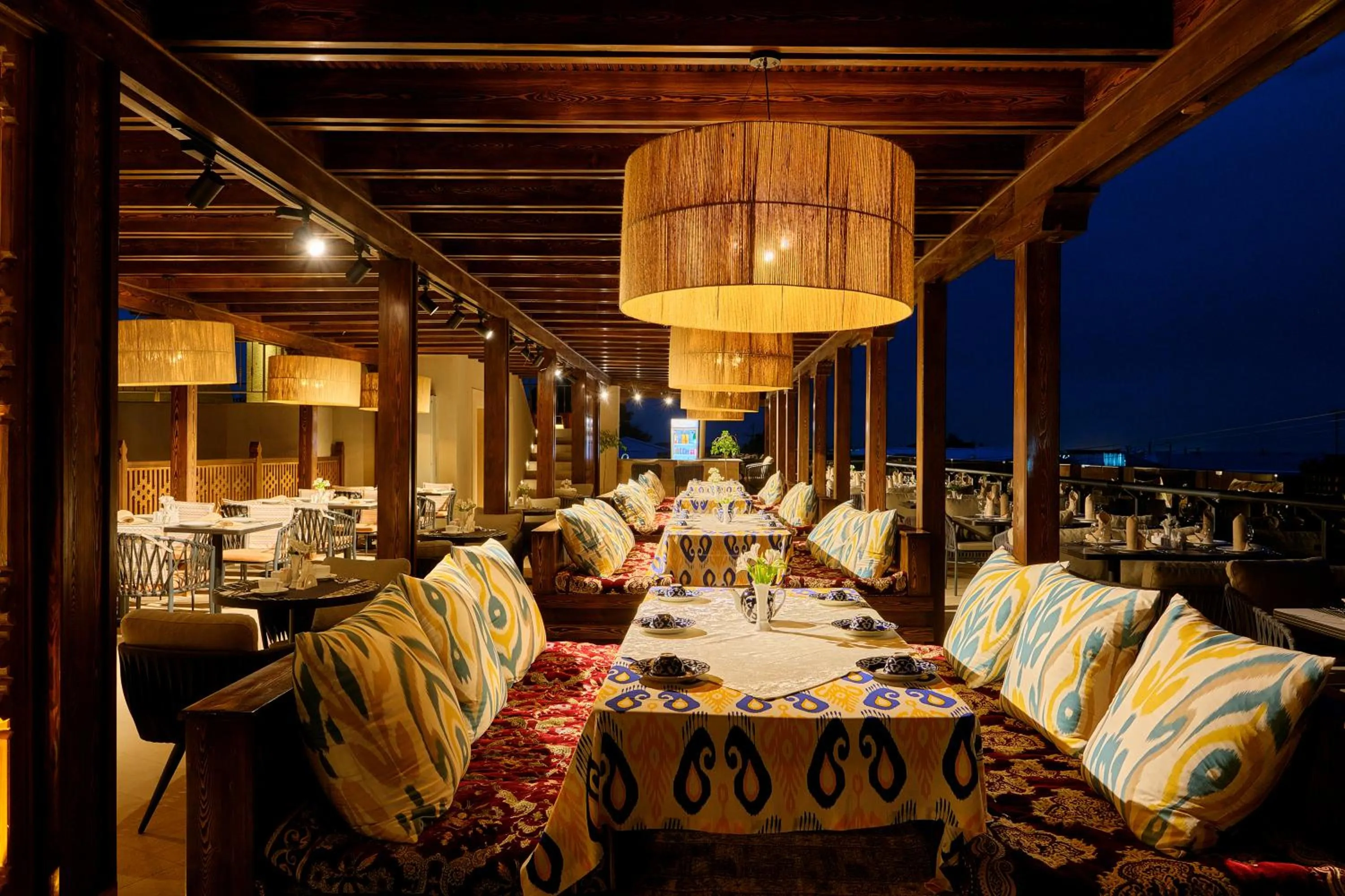 Restaurant/places to eat in Kosh Havuz boutique hotel