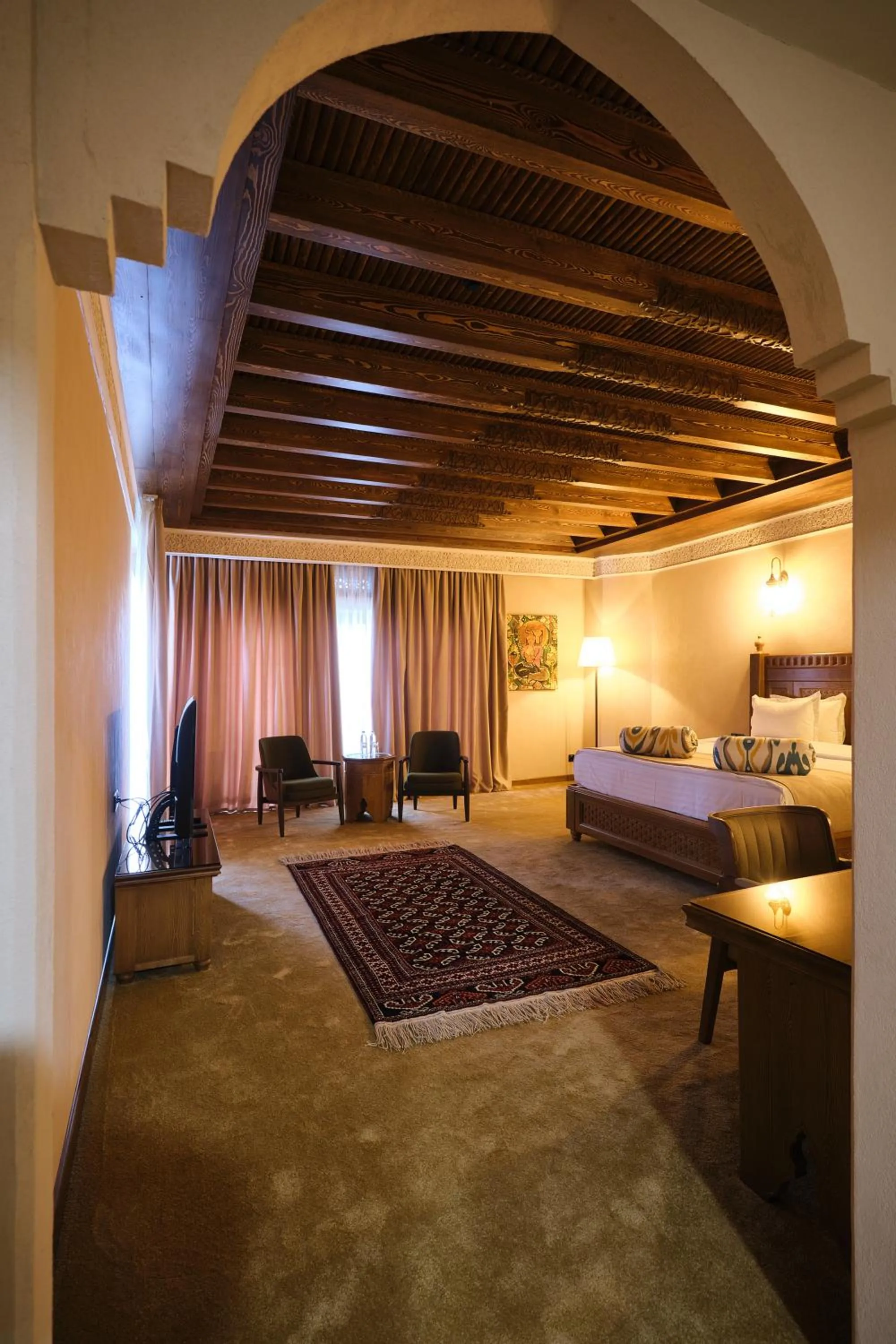 Photo of the whole room, Bed in Kosh Havuz boutique hotel