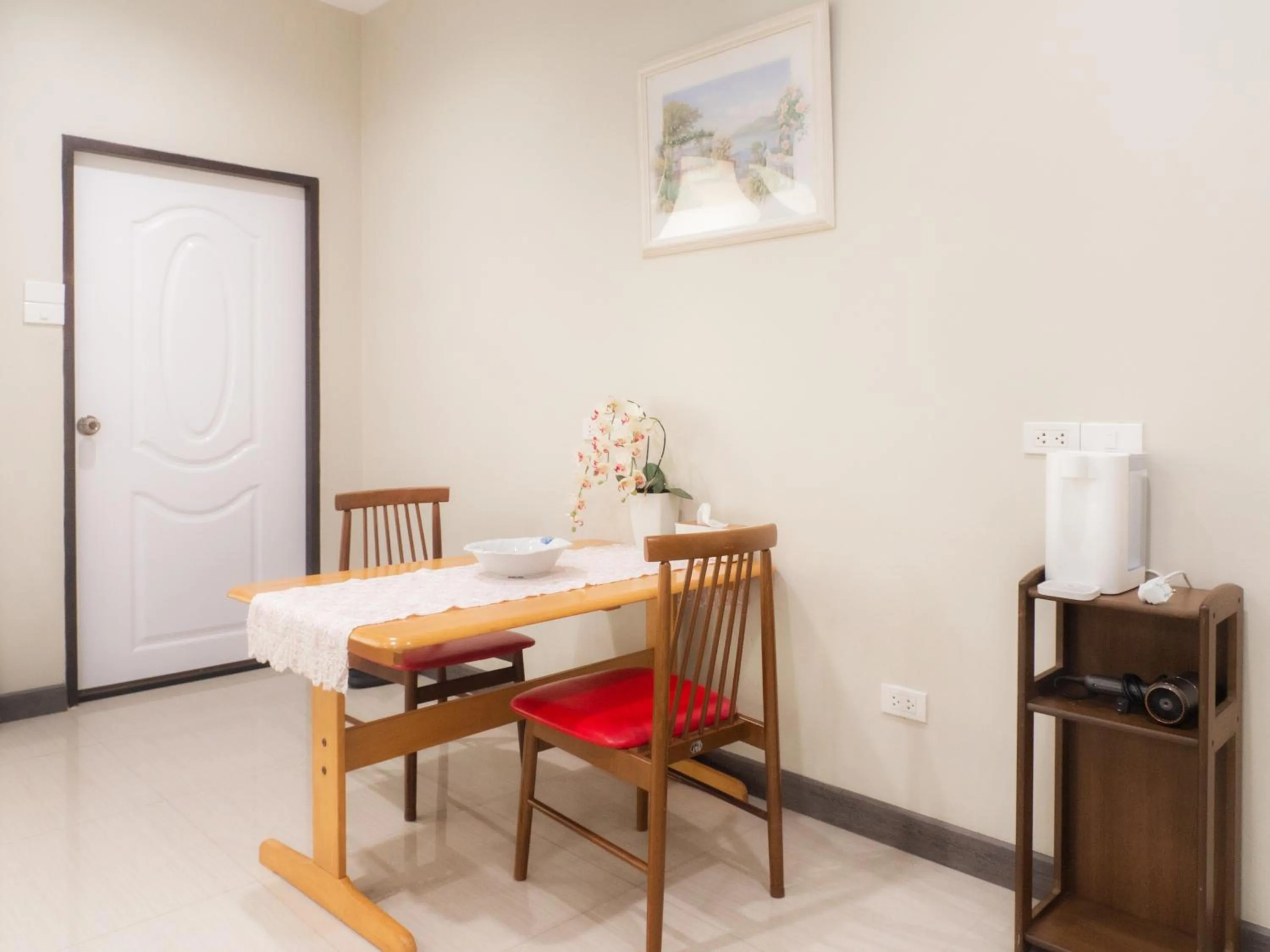 Dining area in Beaver Club Homestay