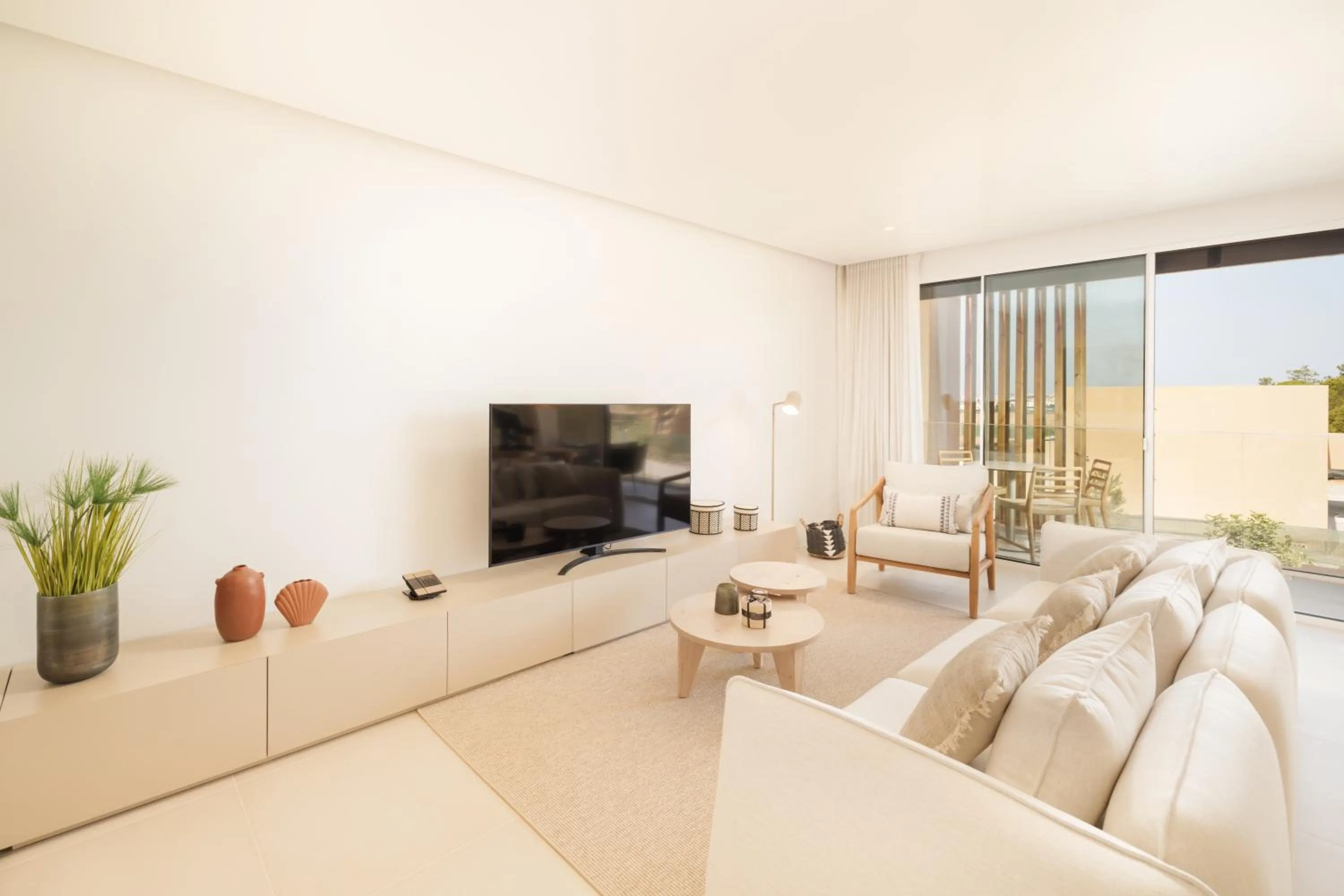 Communal lounge/ TV room in Verdelago Resort