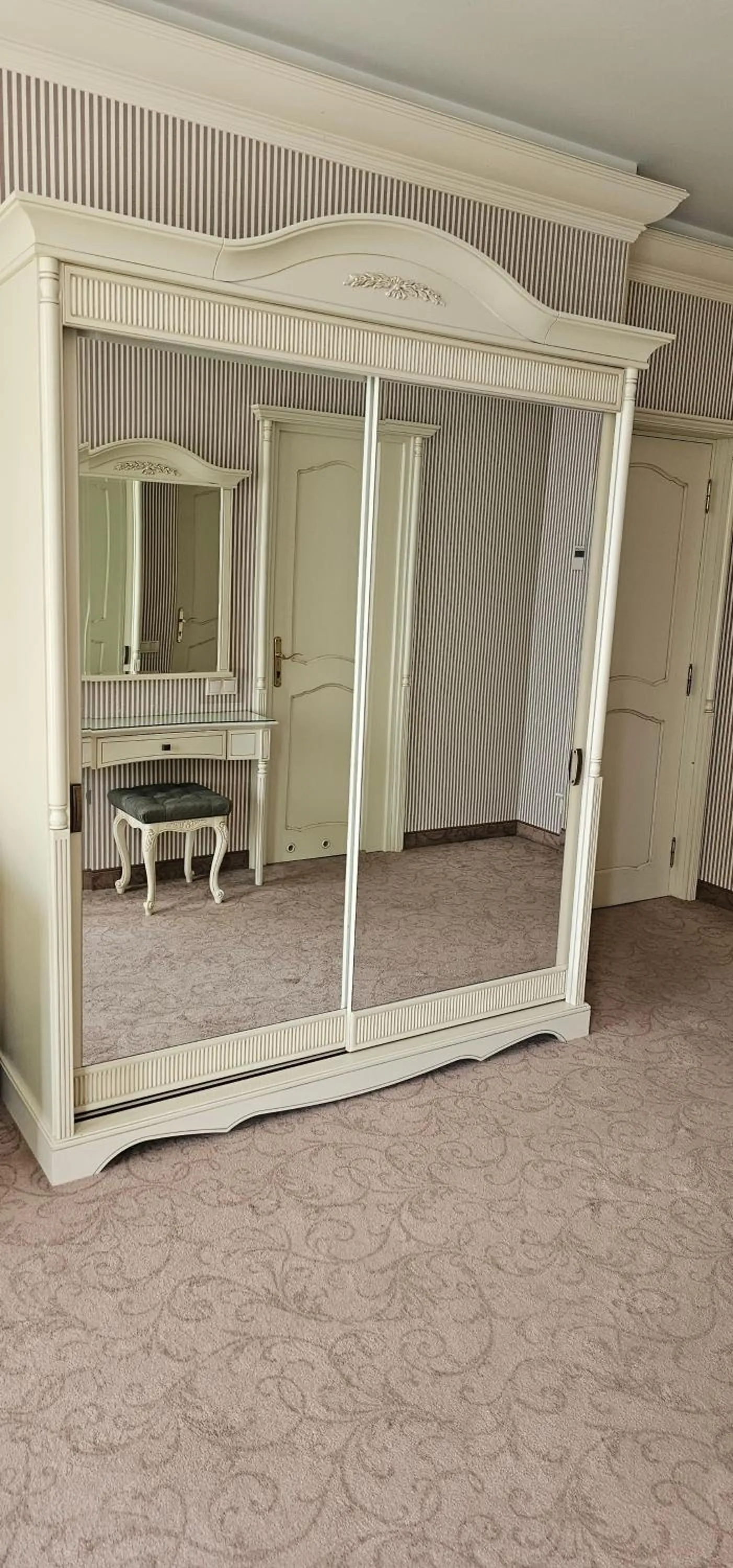 Decorative detail in Savoy Hotel