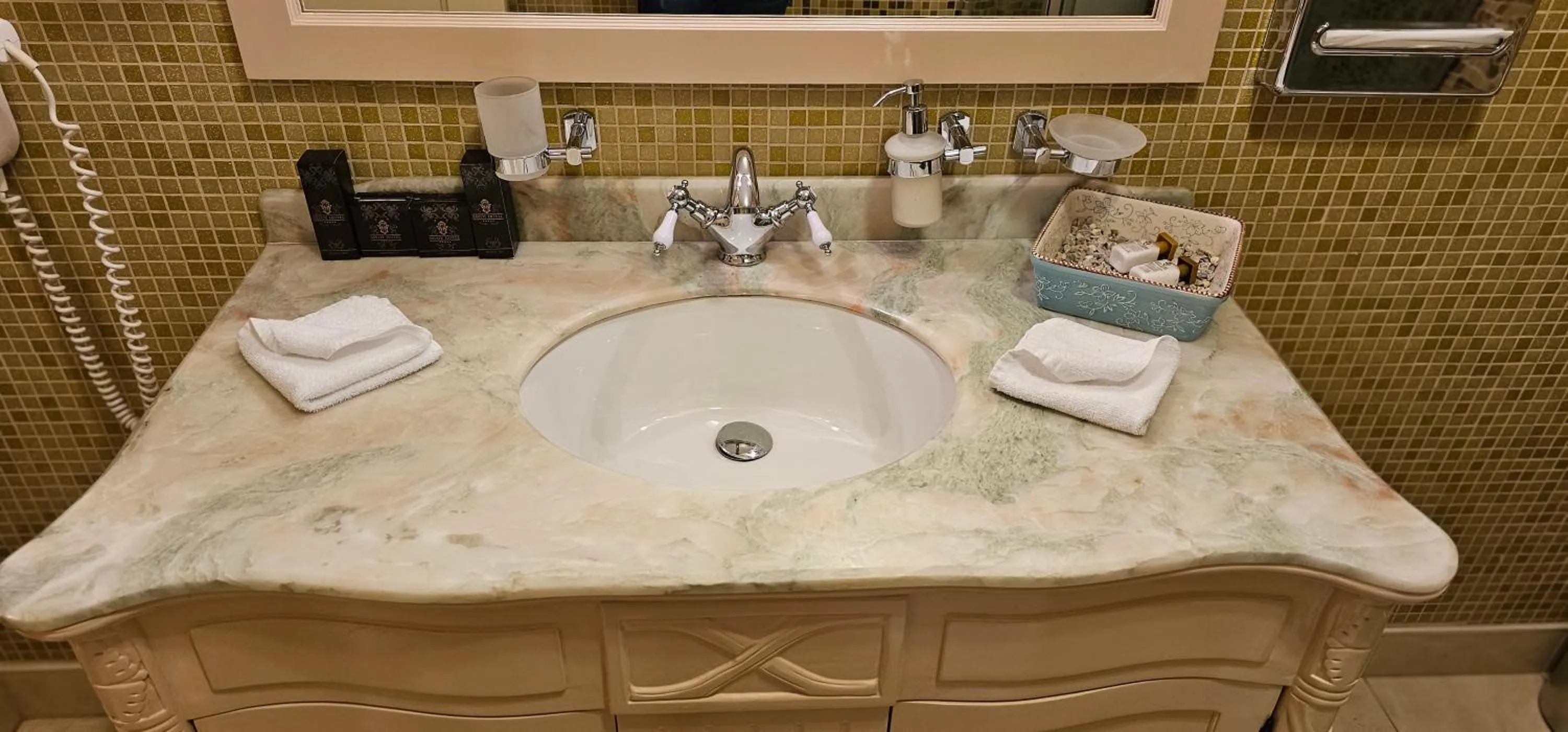 Bathroom in Savoy Hotel