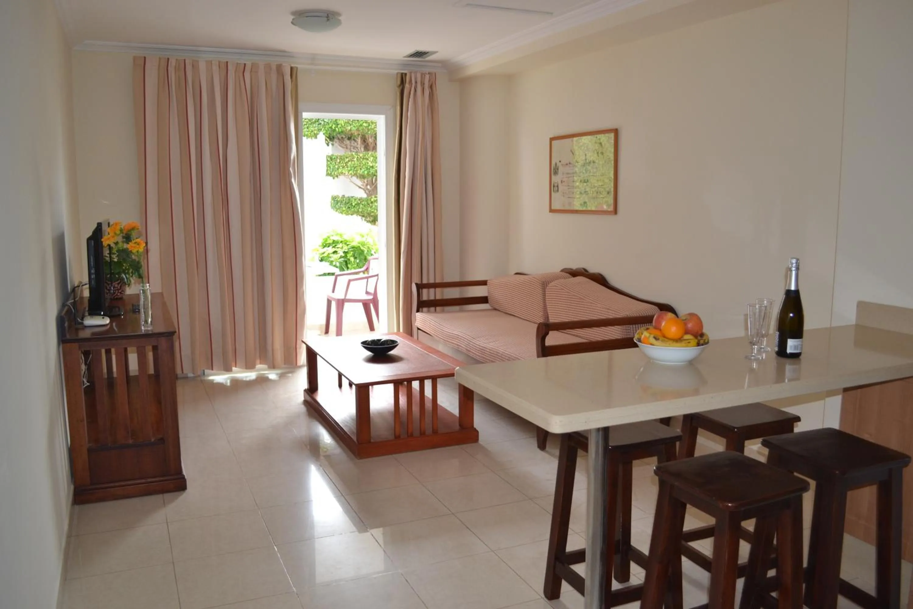 Dining area in Apartamentos Garden Atlantis en Club Atlantis