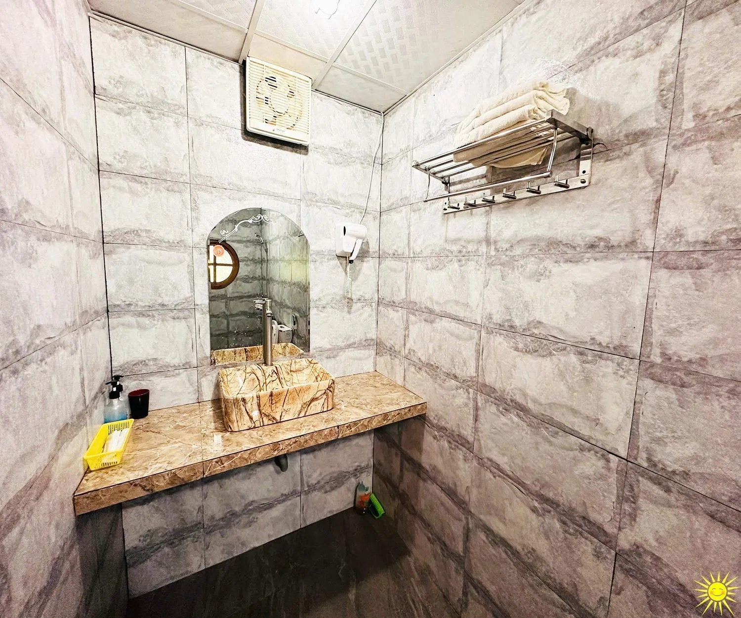 Shower in Otel Hotel Dalat