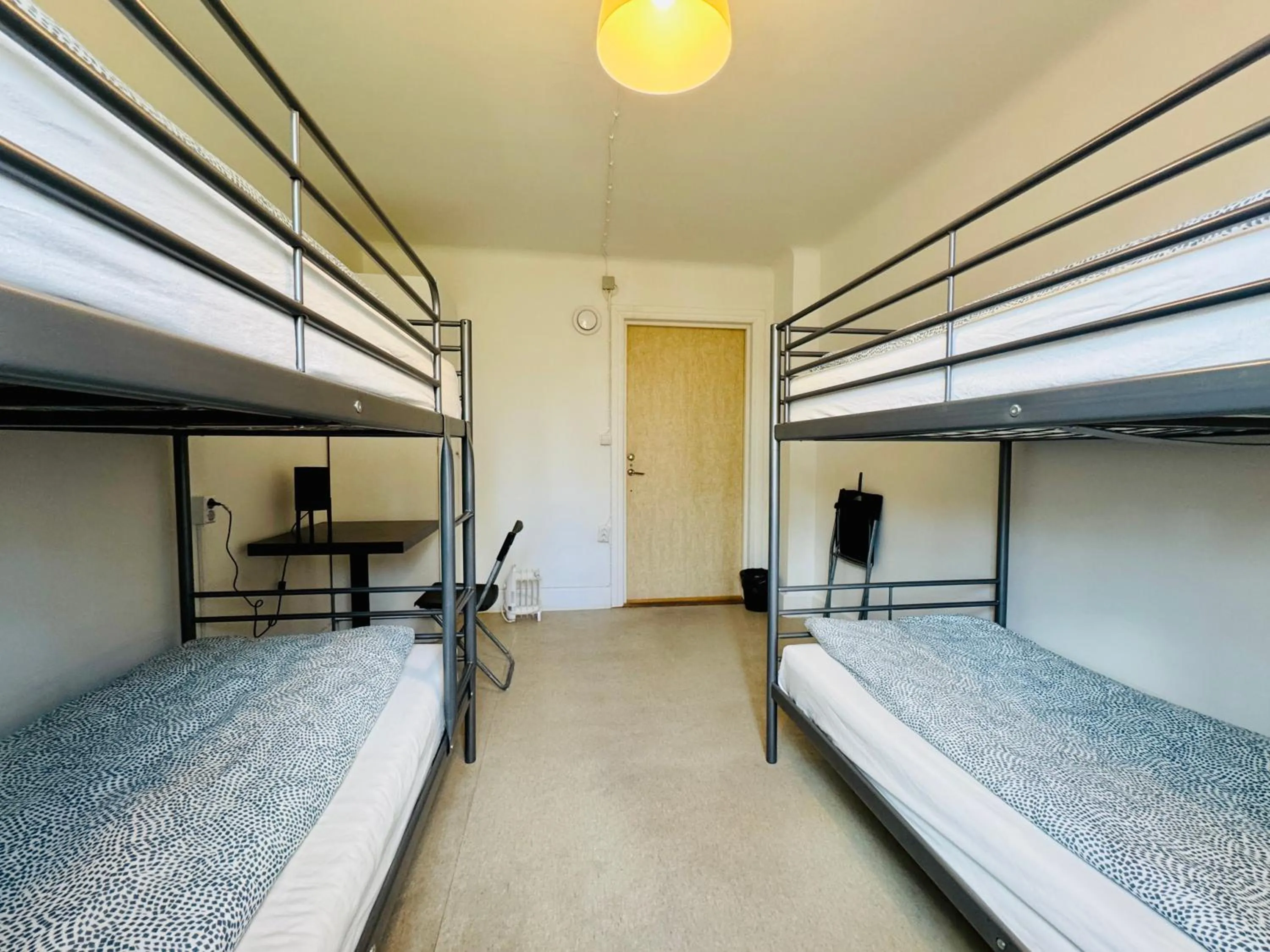 Bed in Hässlebogården Turist & Konferens