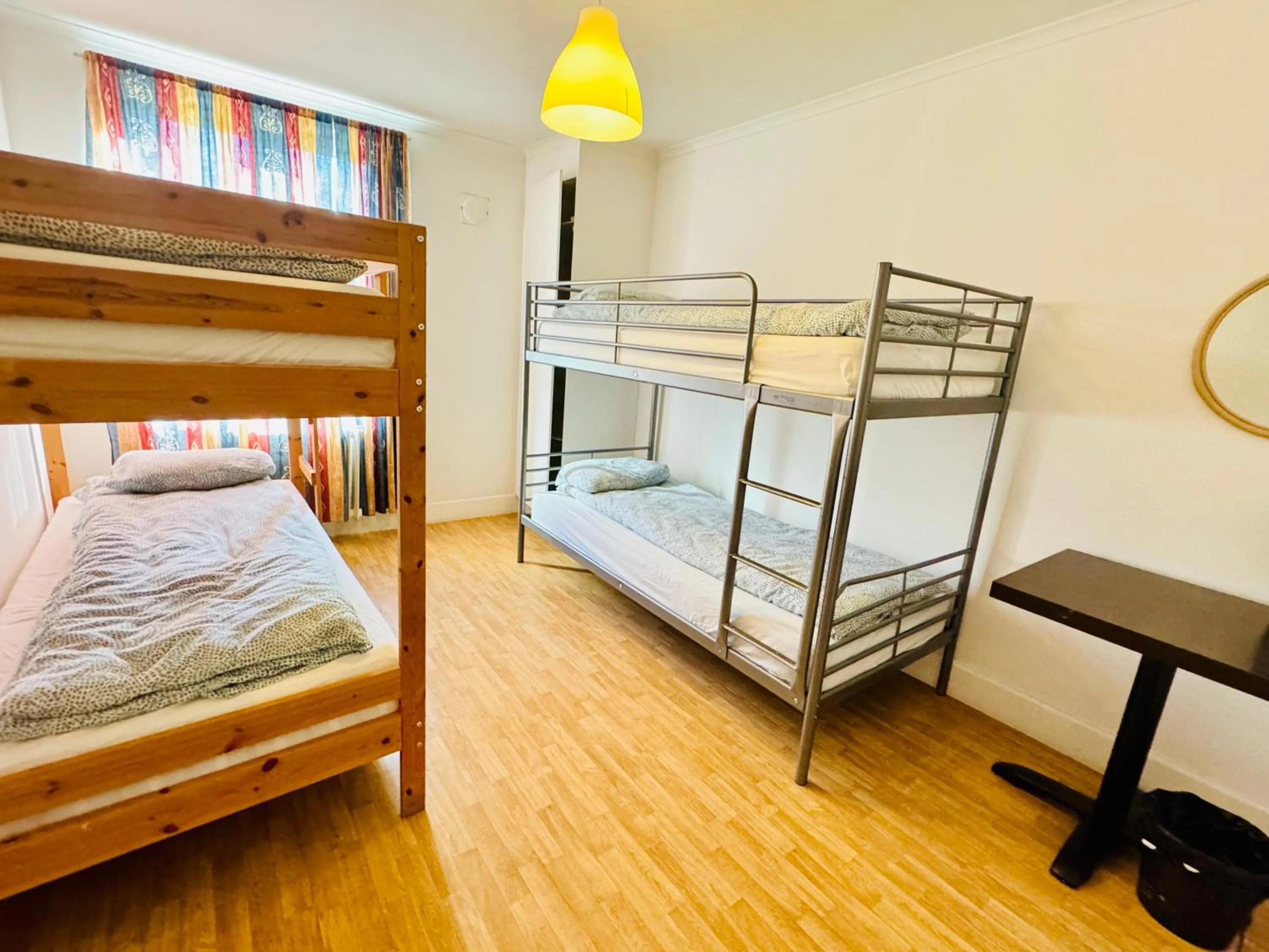 Bed in Hässlebogården Turist & Konferens