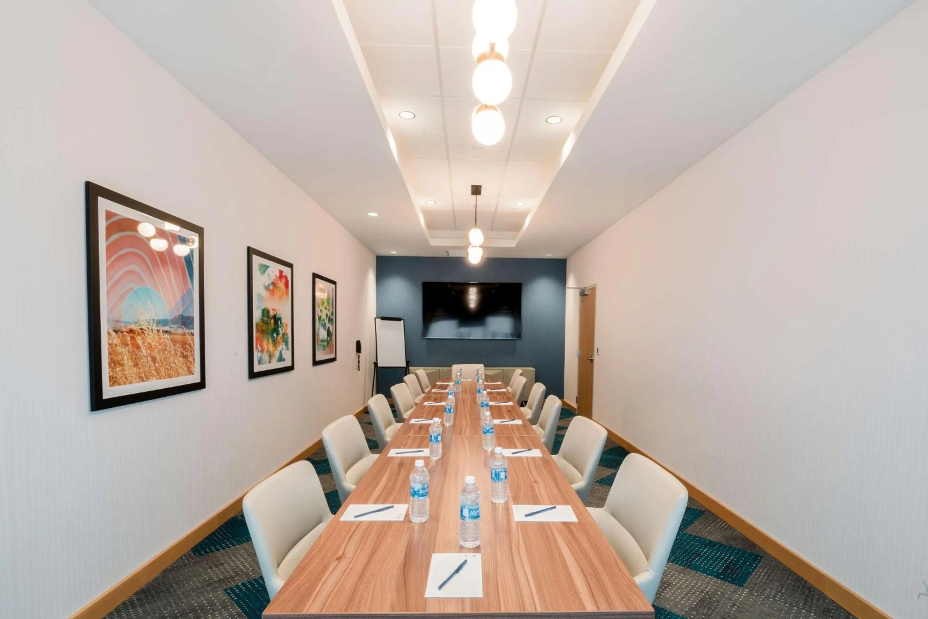 Meeting/conference room in Hyatt House Sacramento Airport - Natomas