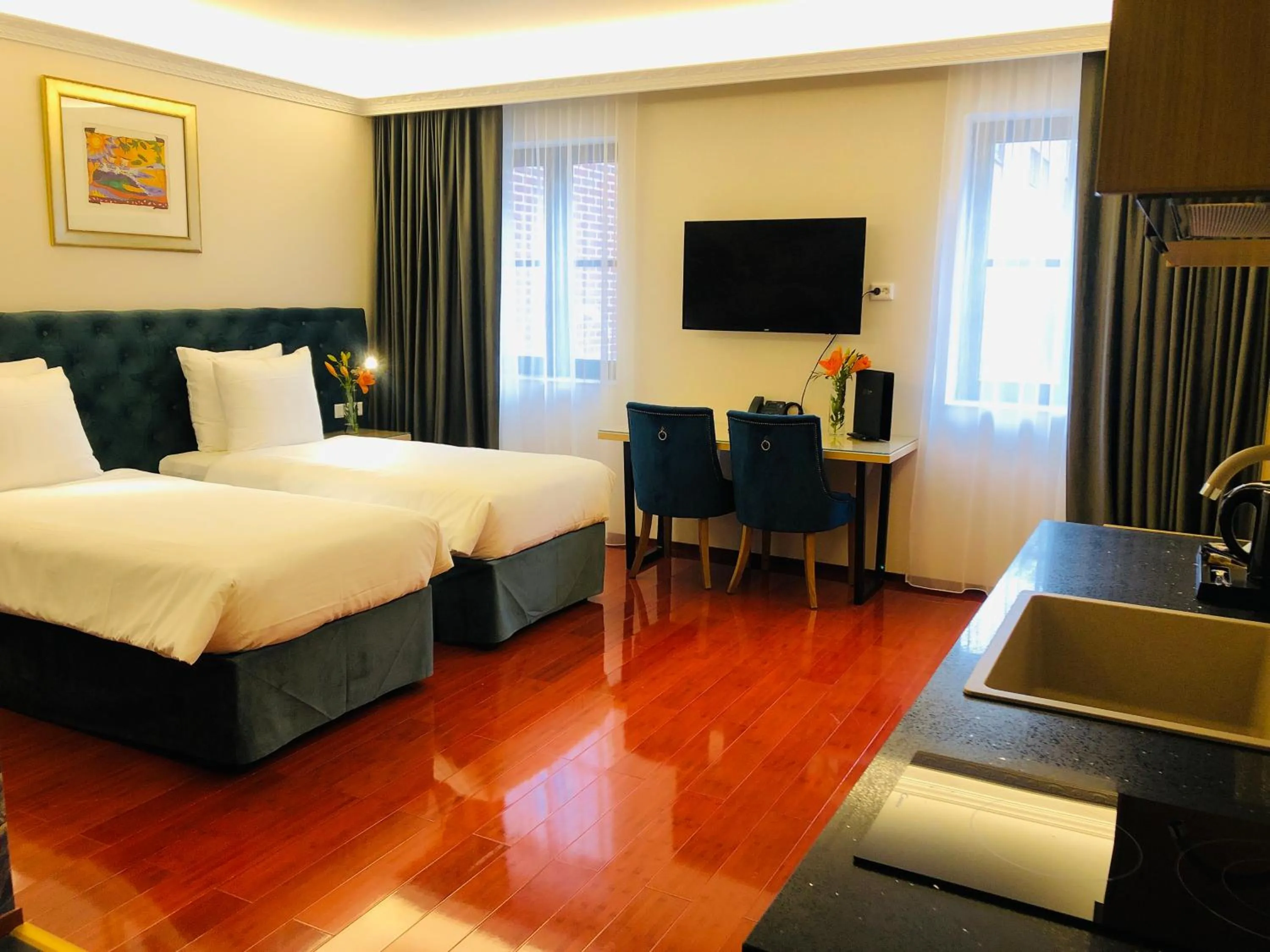 Bed in Chasse Residency Hotel