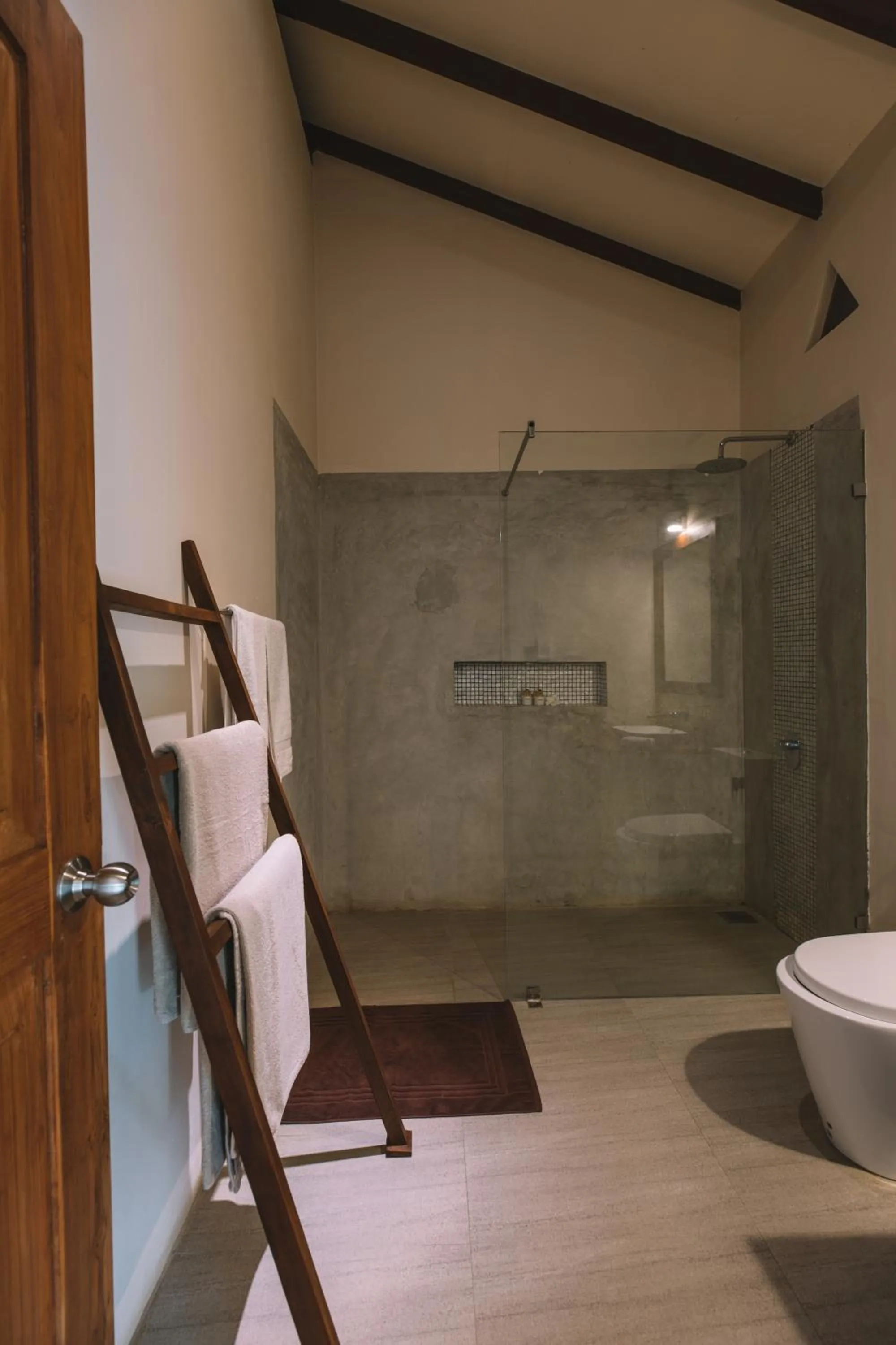 Bathroom in Sevanagama
