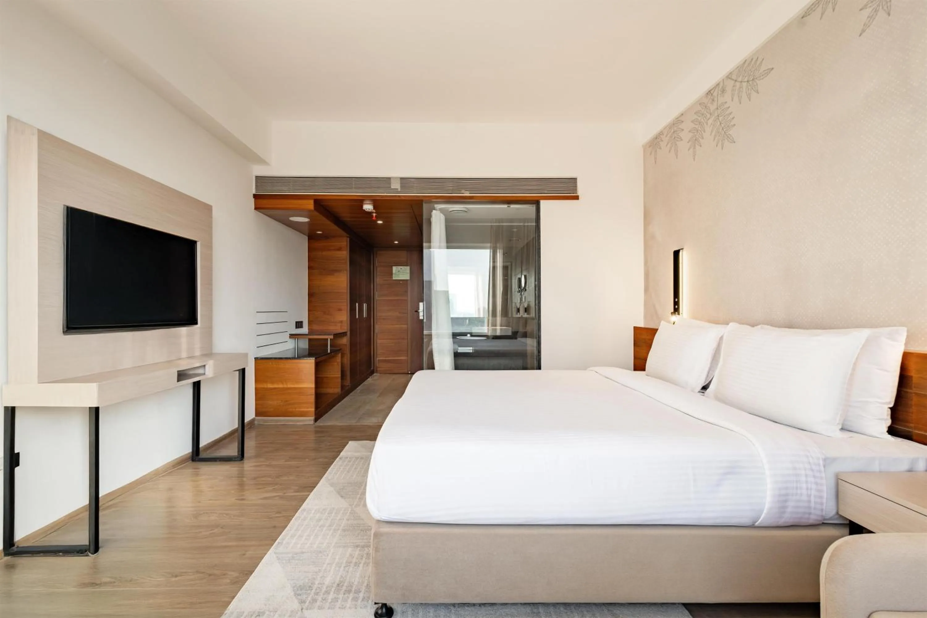 Bedroom, Bed in Temple Tree Hotel Shirdi, a member of Radisson Individuals