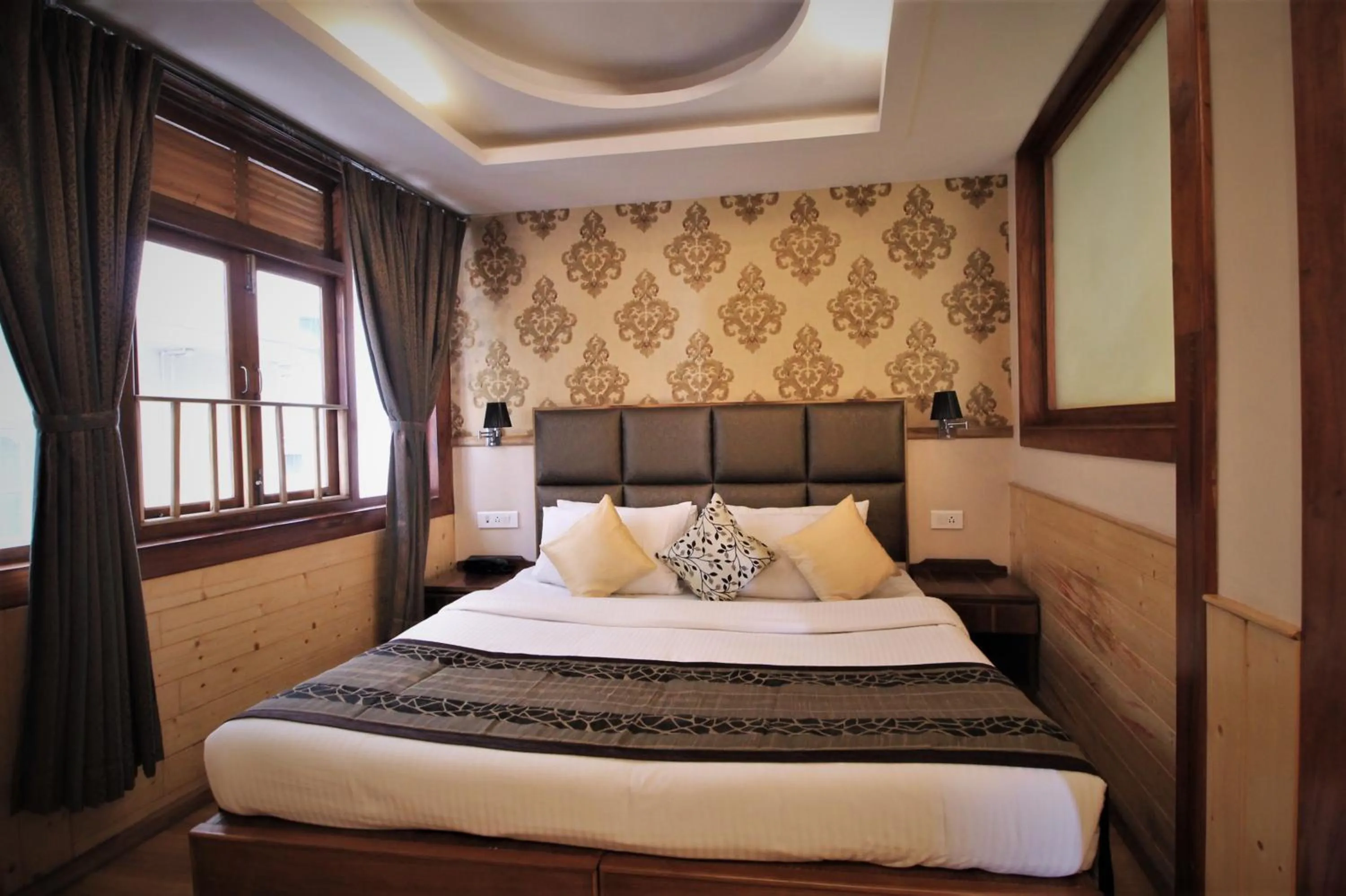 Bed in Orchid Lords Eco Inn Gangtok