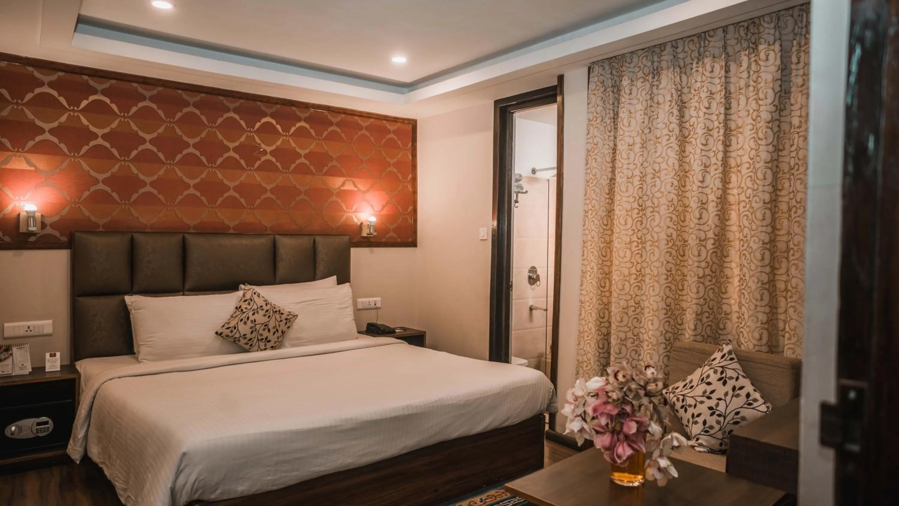 Bed in Orchid Lords Eco Inn Gangtok