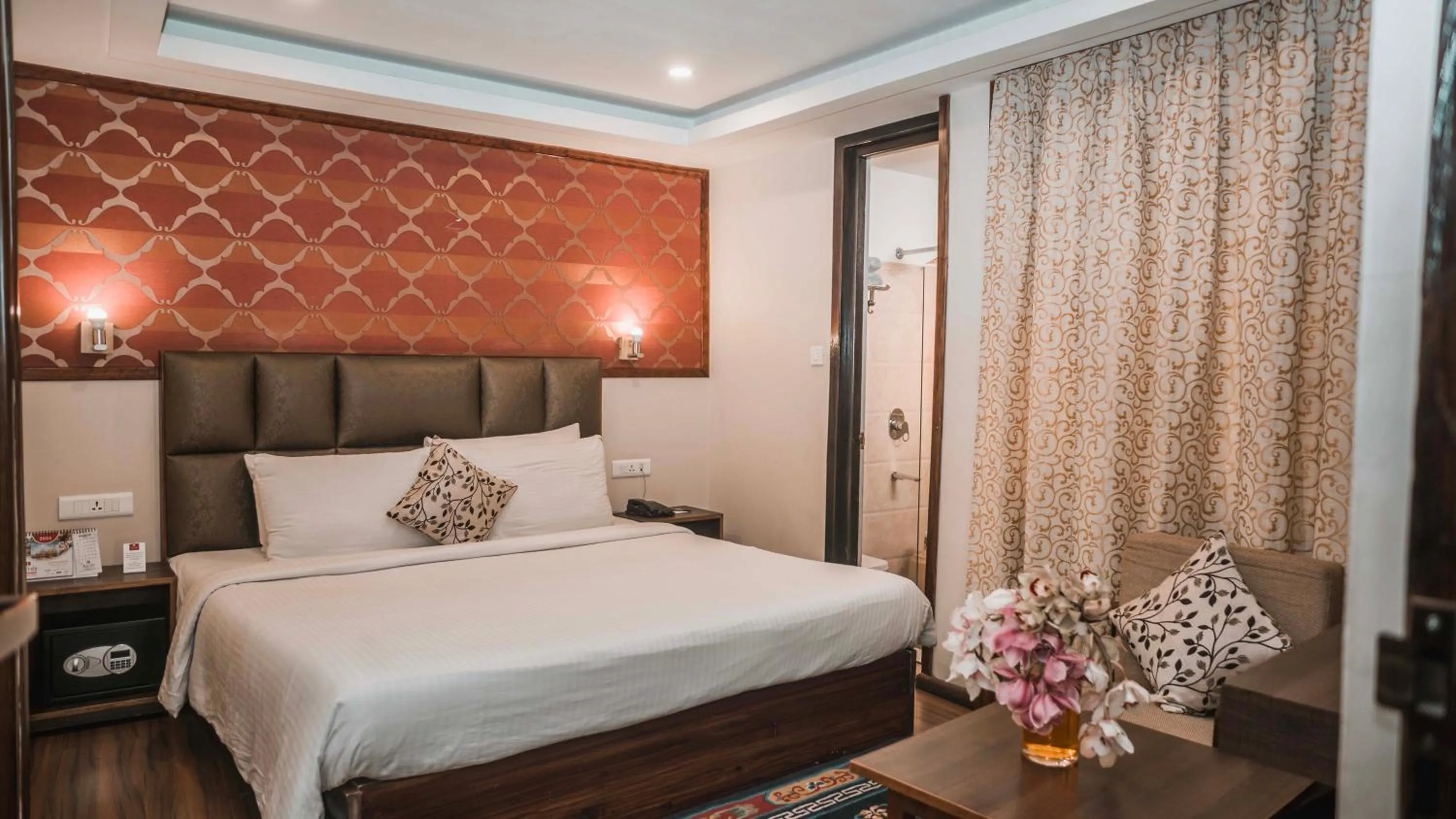 Bed in Orchid Lords Eco Inn Gangtok