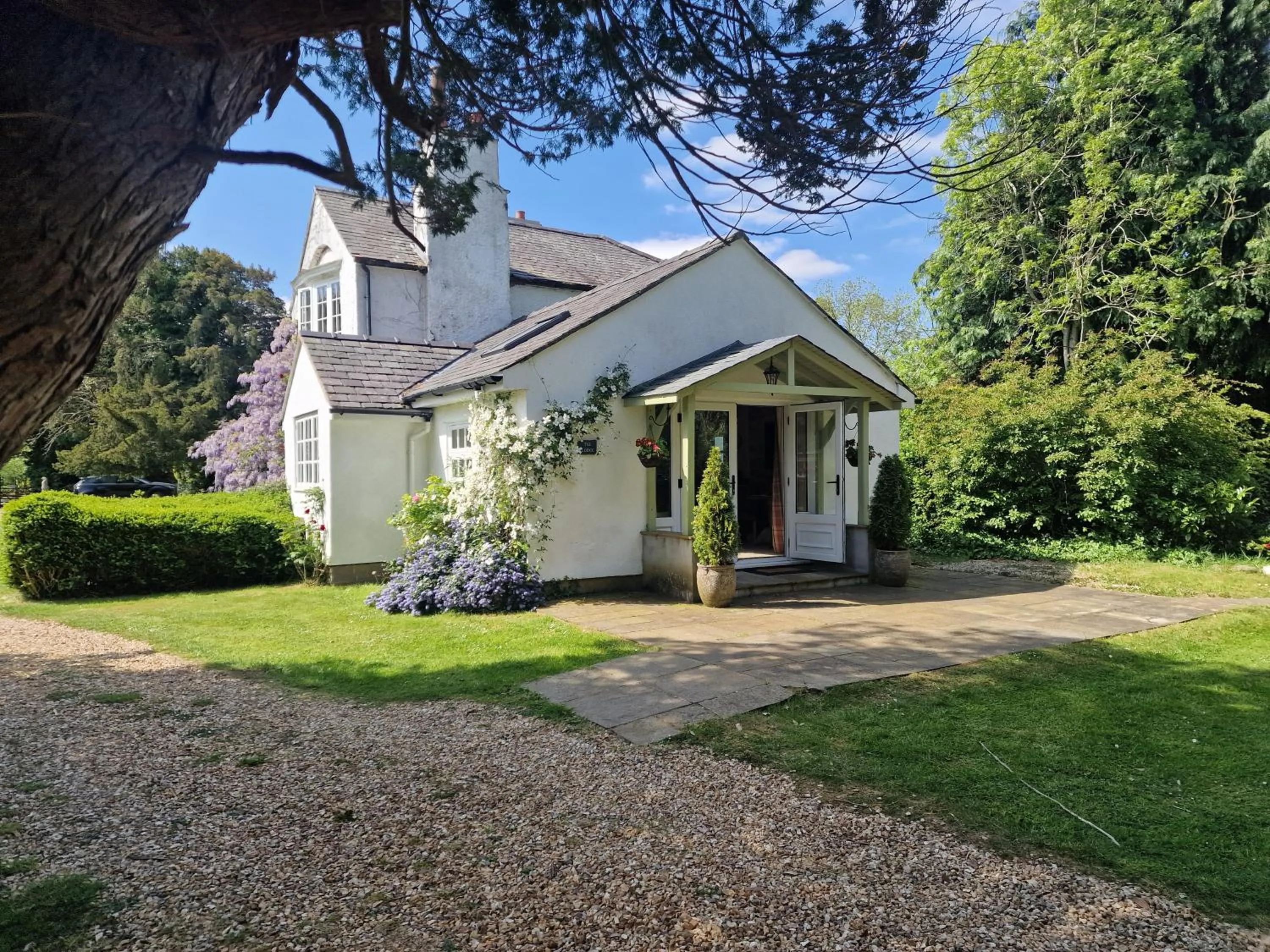 Property building in Glyn Isa Country House luxury self catering accommodation