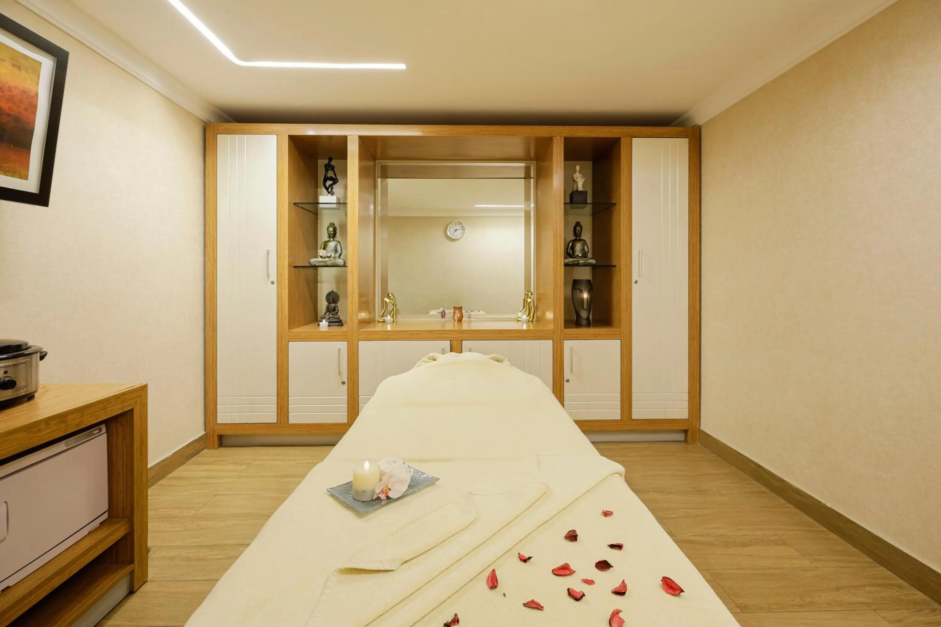 Massage in Babylon Rotana Hotel