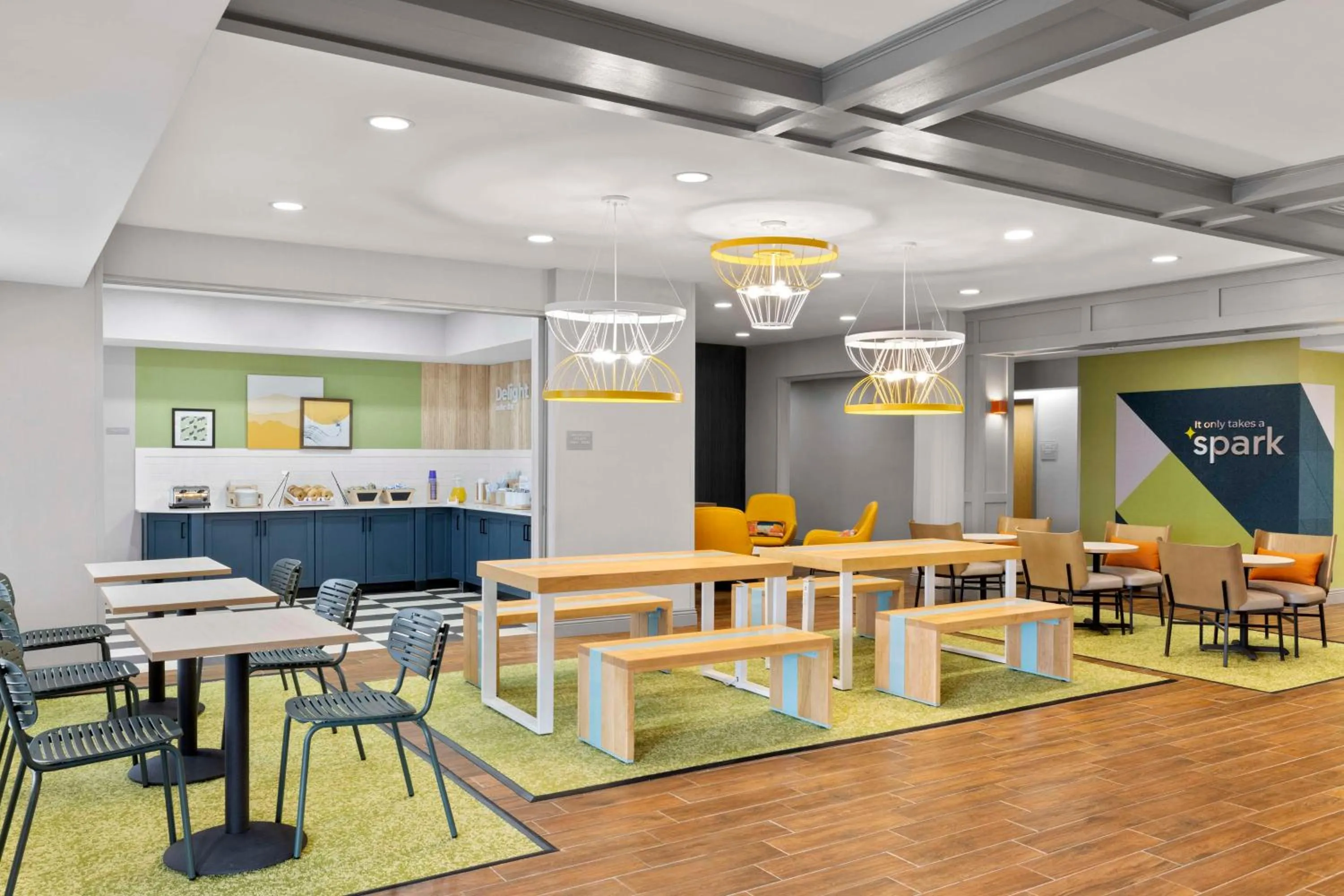 Breakfast in Garland Inn