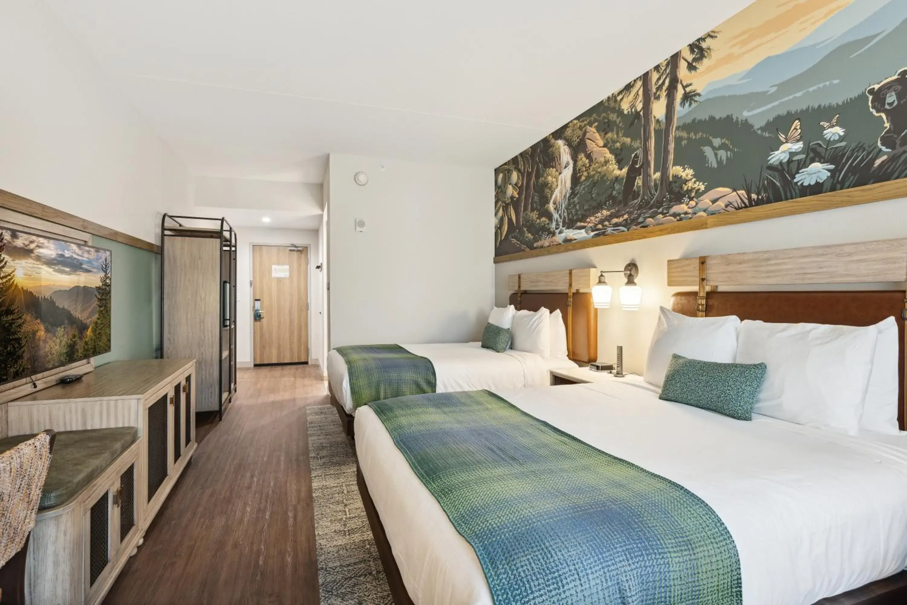 Queen Room with Two Queen Beds with Balcony in Dollywood's HeartSong Lodge & Resort Queen Room with Two Queen Beds with Balcony in Dollywood's HeartSong Lodge & Resort