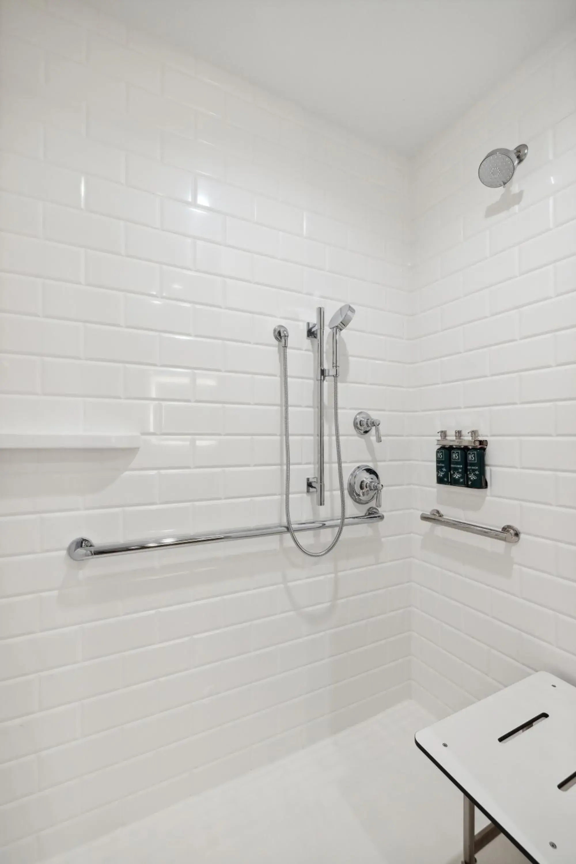 King Dormer Hearing Accessible in Dollywood's HeartSong Lodge & Resort King Dormer Hearing Accessible in Dollywood's HeartSong Lodge & Resort