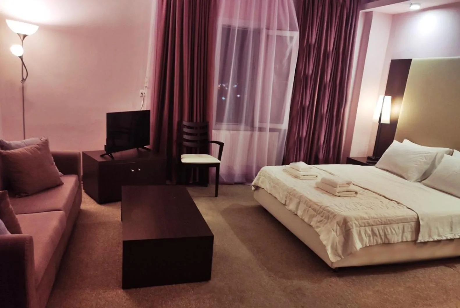 Bedroom in Assembly Hotel