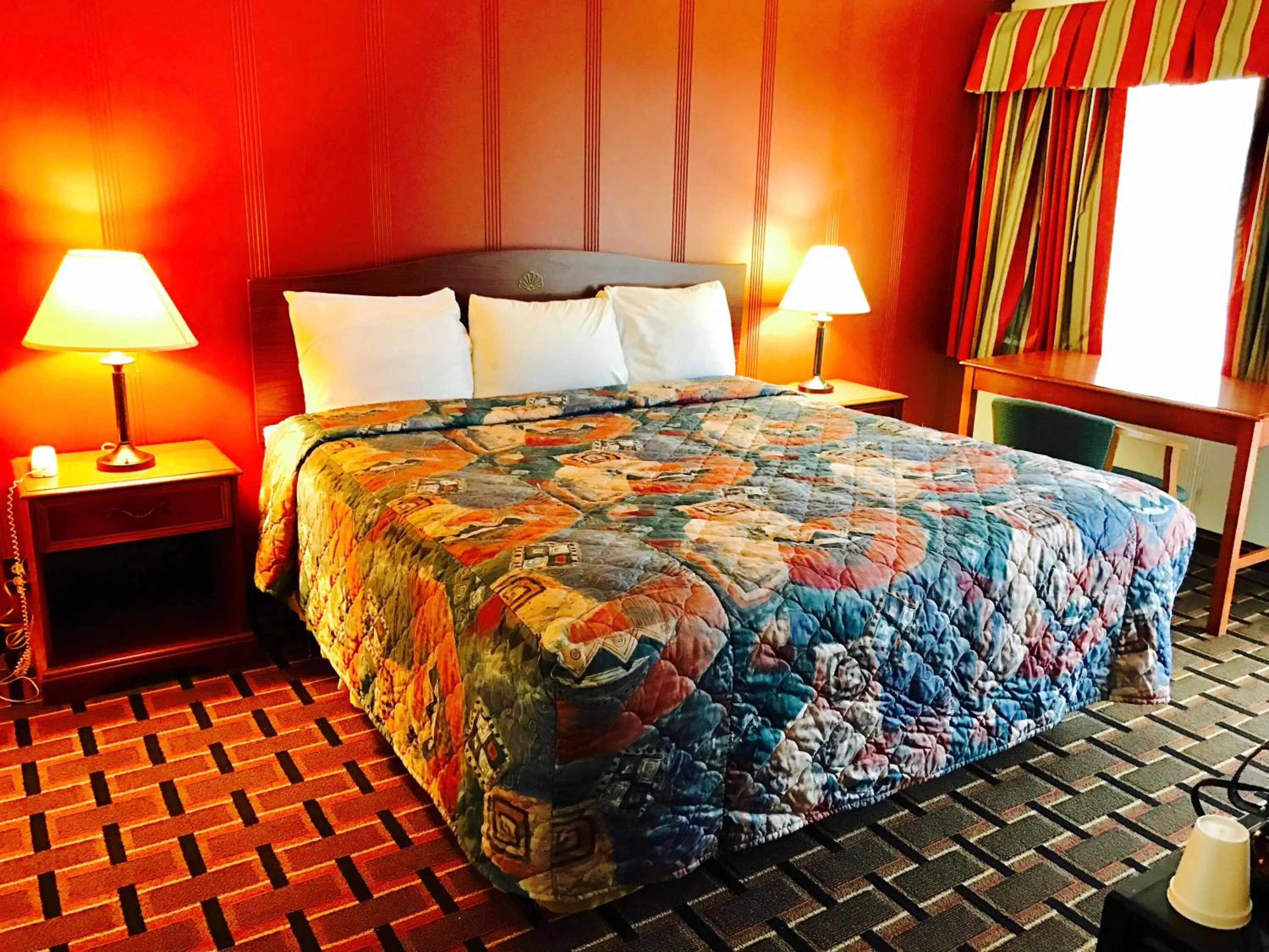 Bed in Greystone Motel