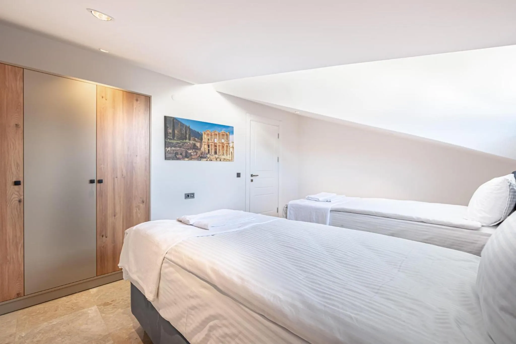 Bedroom, Bed in Belek Deluxe Suit