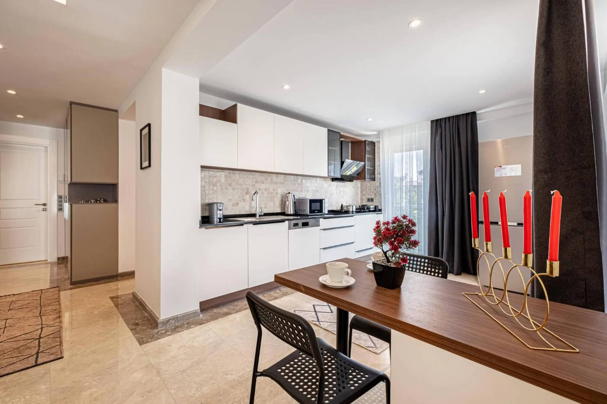 Kitchen or kitchenette in Belek Deluxe Suit