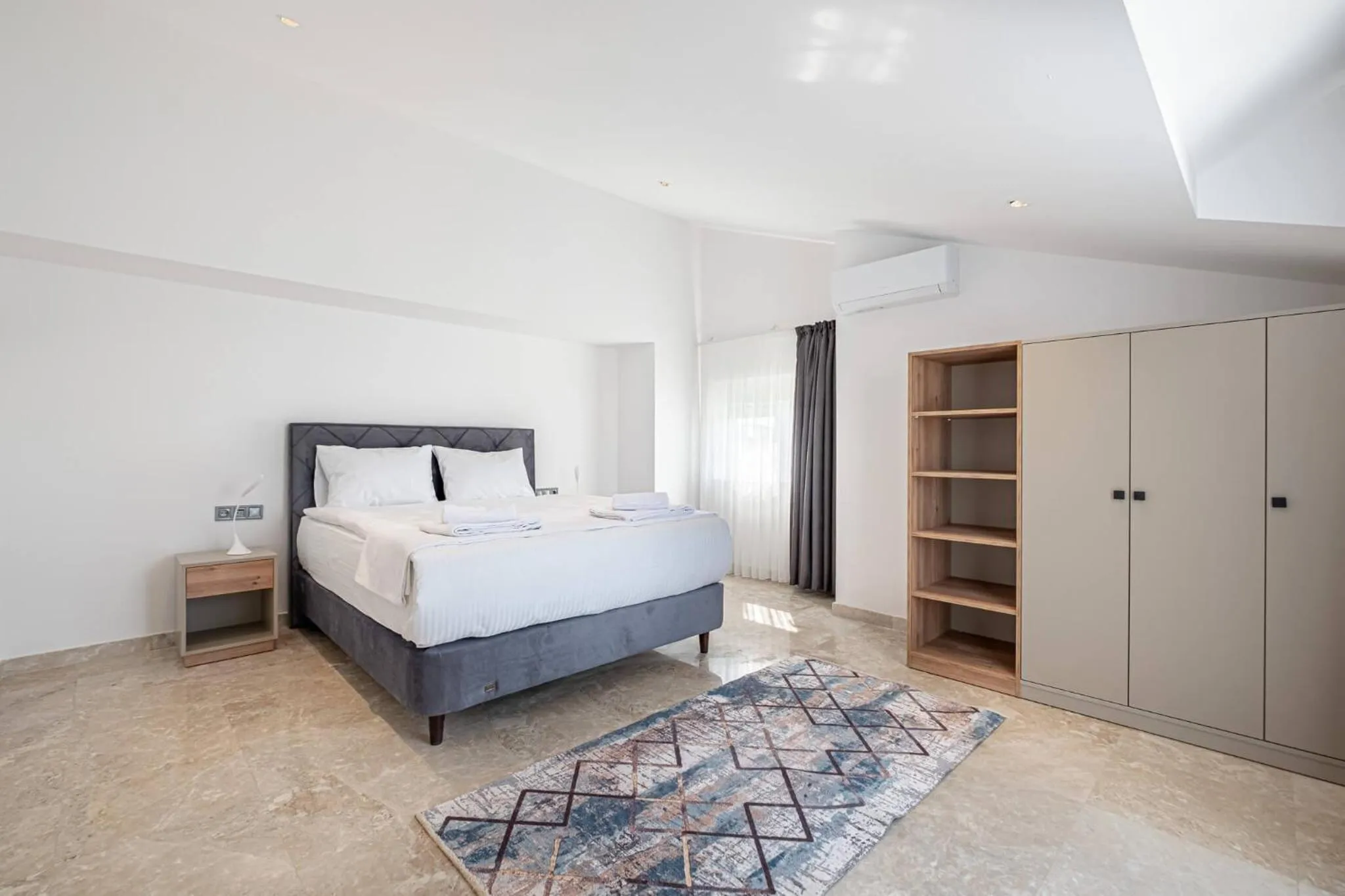 Bedroom, Bed in Belek Deluxe Suit